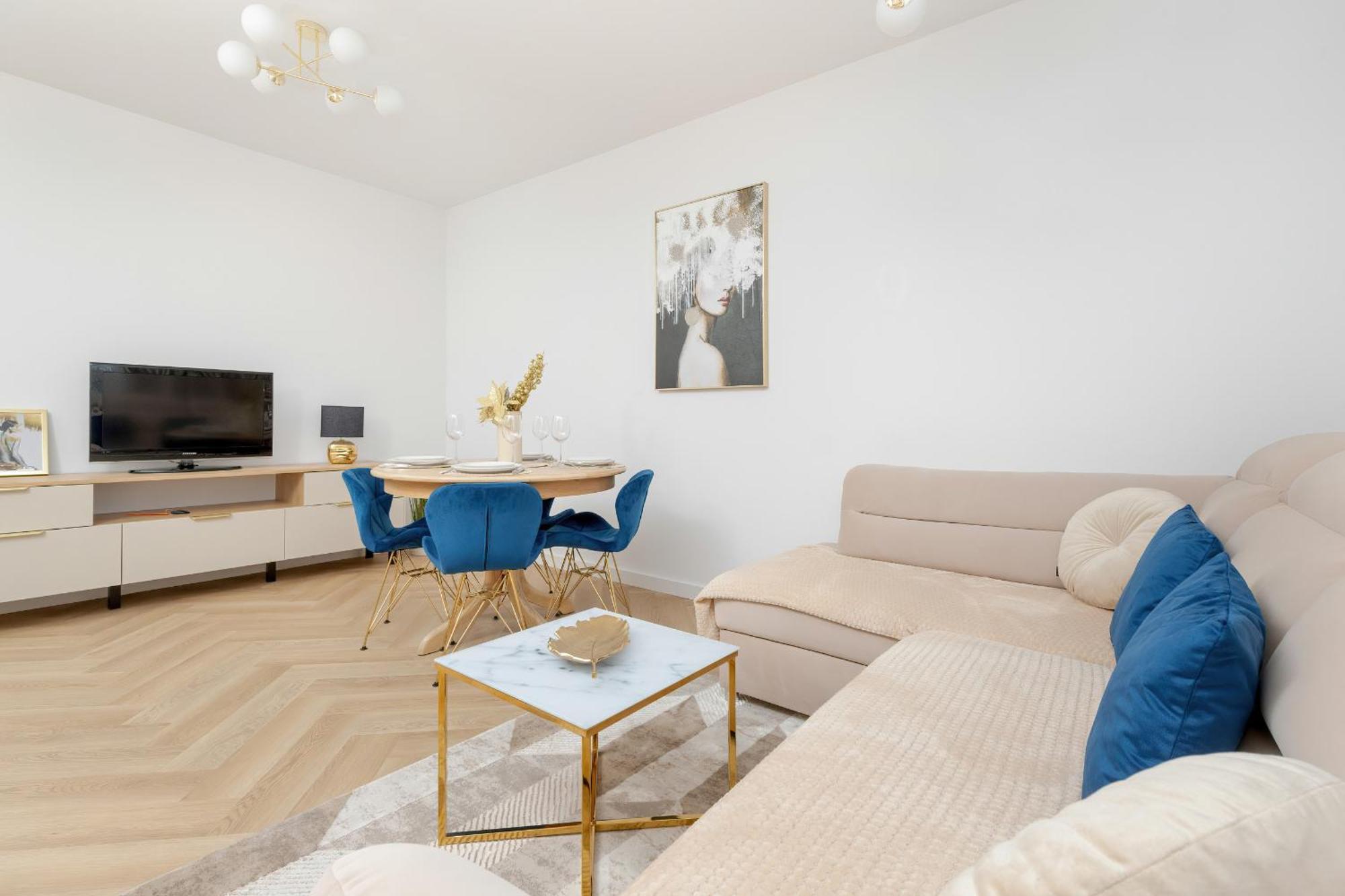 Apartment Bright Beige With Furnished Balcony And Parking In By Renters Gdansk