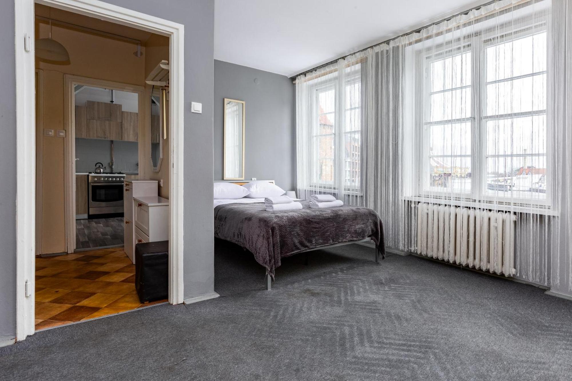 Targ Rybny Standard Apartment *