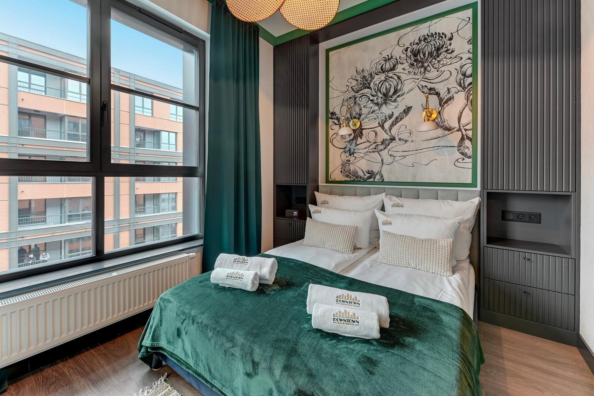 Doki Living - Foodhall & Parking By Downtown Apartment *