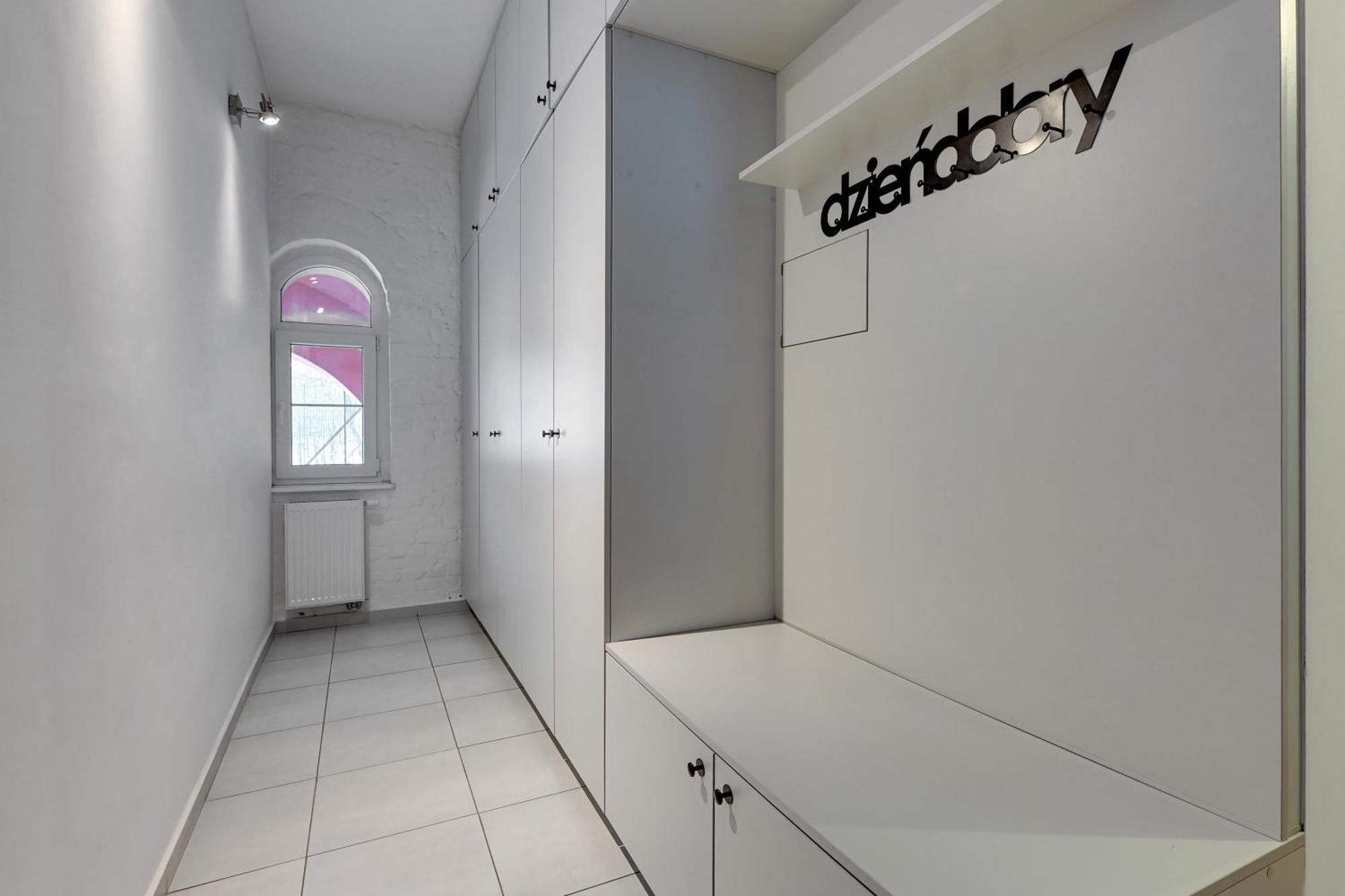 Center, Art House & Family By Downtown Apartment *