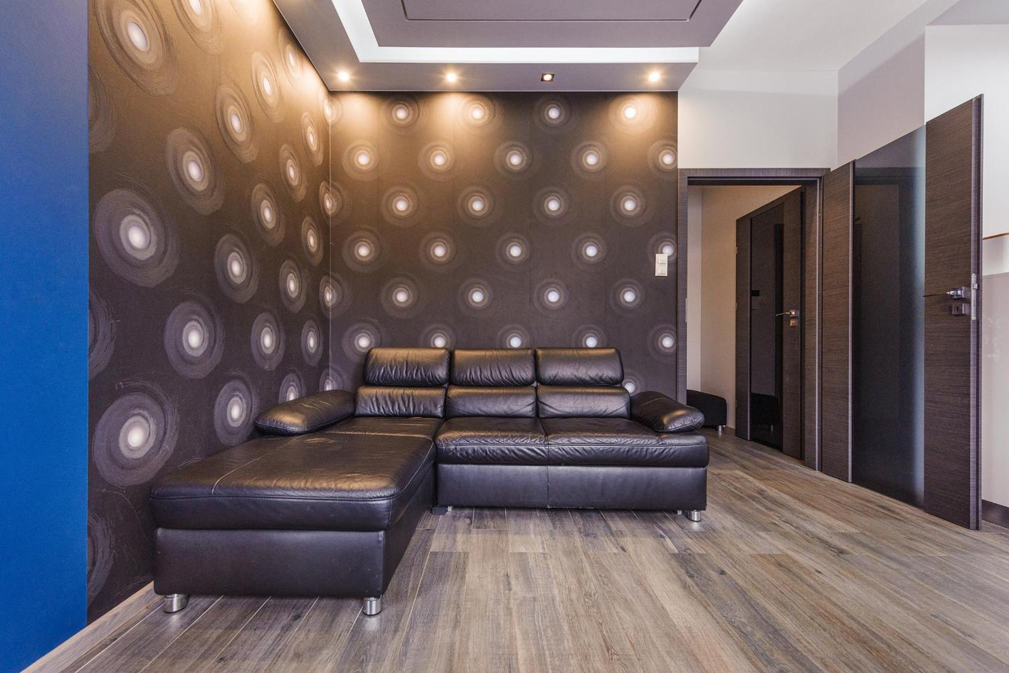 Wild&nature - Nadmorski Dwor + Car Garage Gdansk