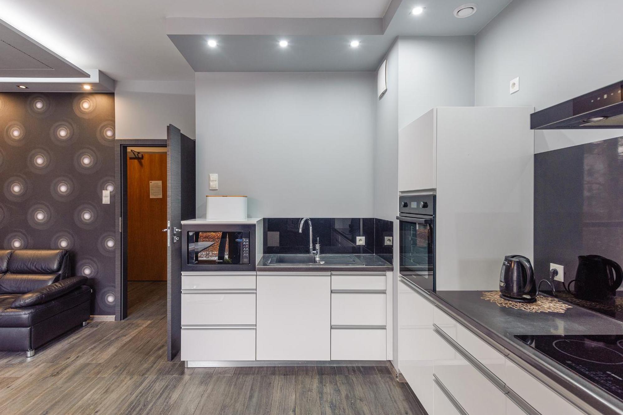 Wild&nature - Nadmorski Dwor + Car Garage Apartment Gdansk