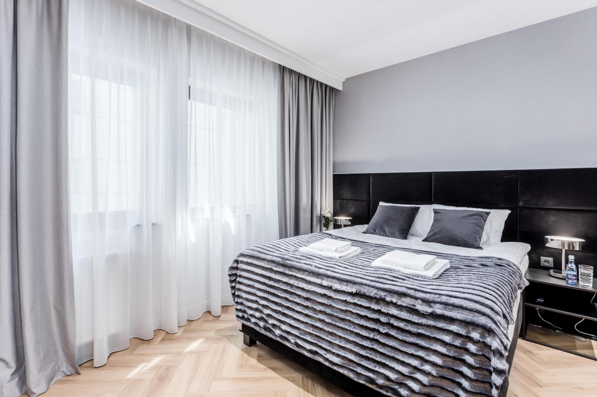 Hotel apartamentowy Deo Plaza By Rent Like - Old Town