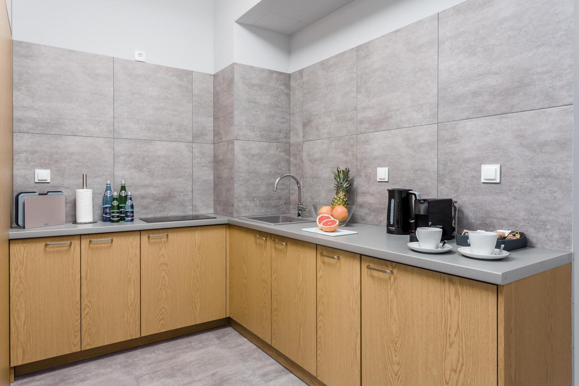 Rent Like - Deo Plaza *