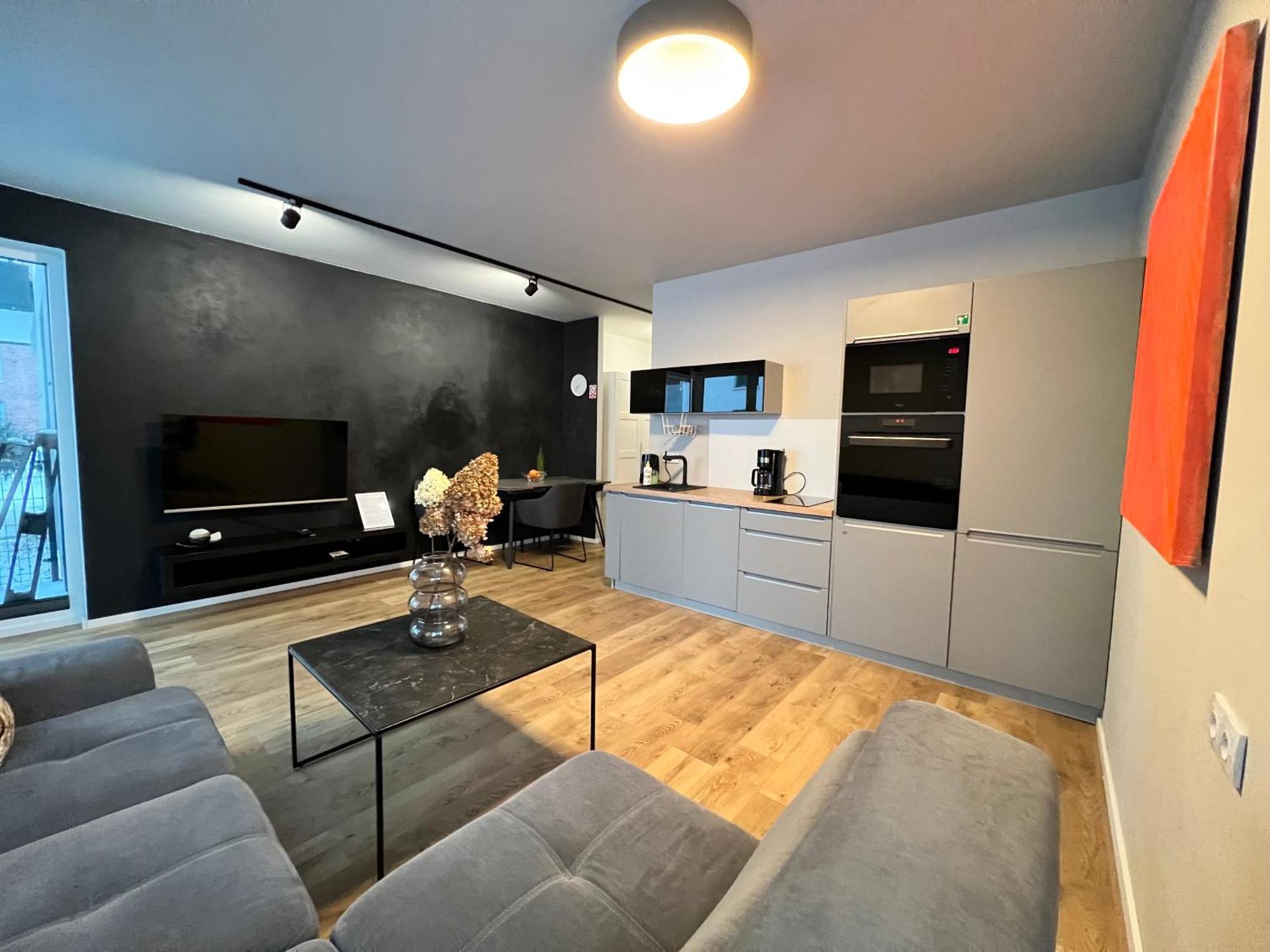 64m2 Oldtown Yacht Marina Apartament *