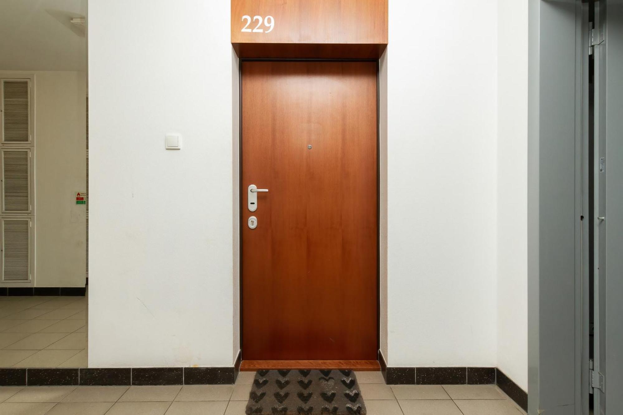 Lejlighed Cozy With Two Bedrooms And Balcony In By Renters