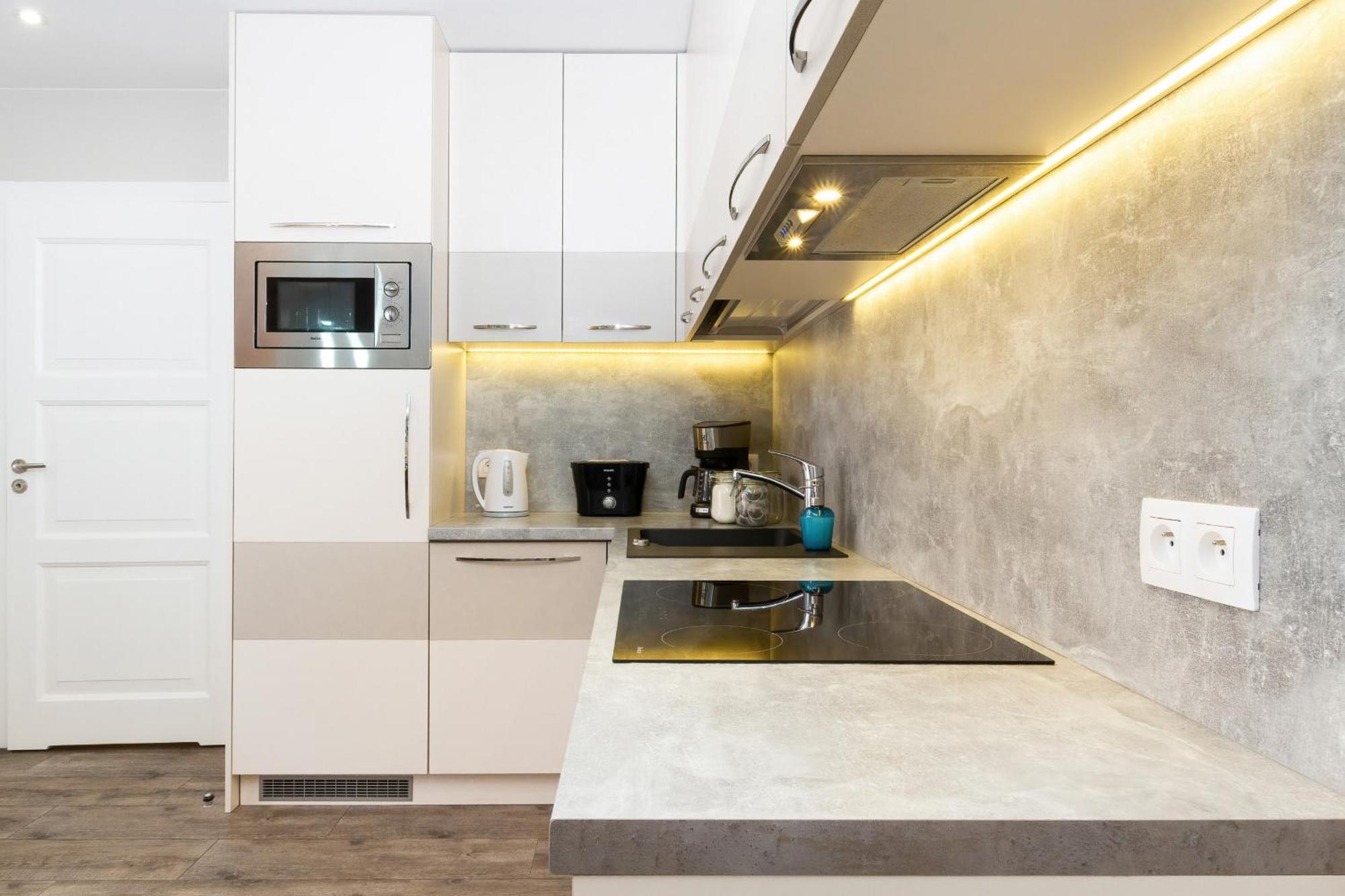 Cozy With Two Bedrooms And Balcony In By Renters Lejlighed Gdańsk