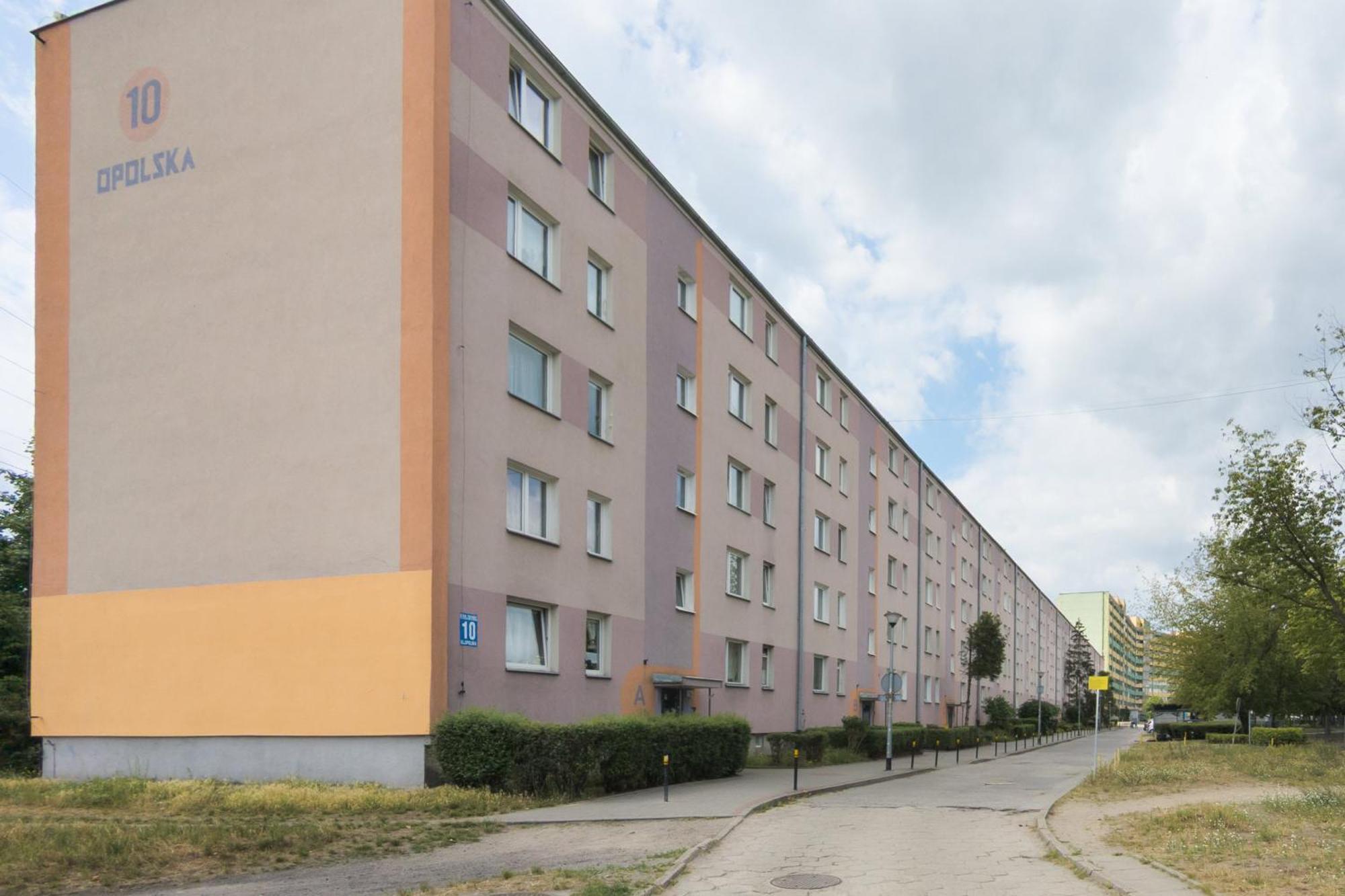 Căn hộ Sunny Studio Opolska With Balcony In By Renters