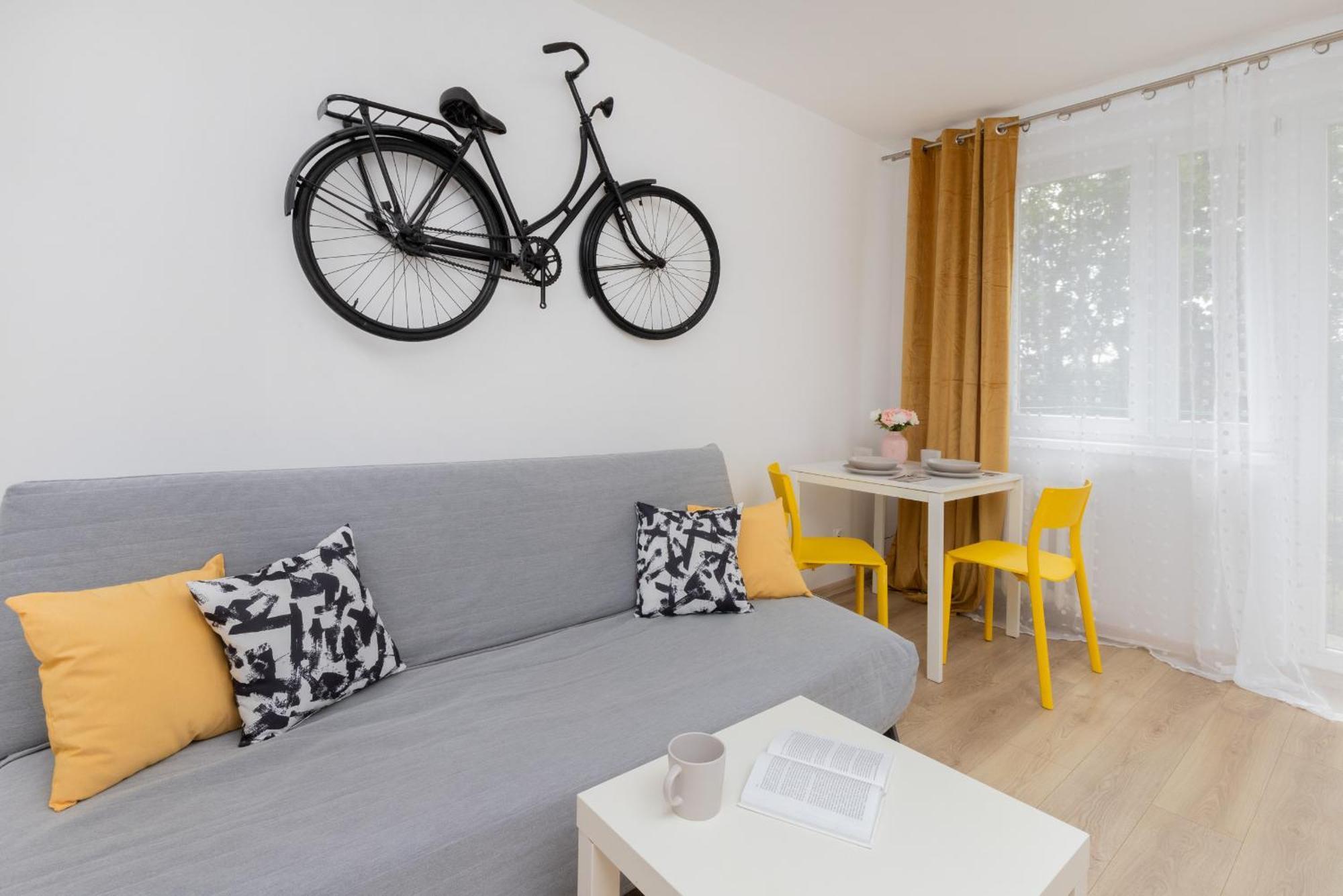 Sunny Studio Opolska With Balcony In By Renters Căn hộ Gdansk