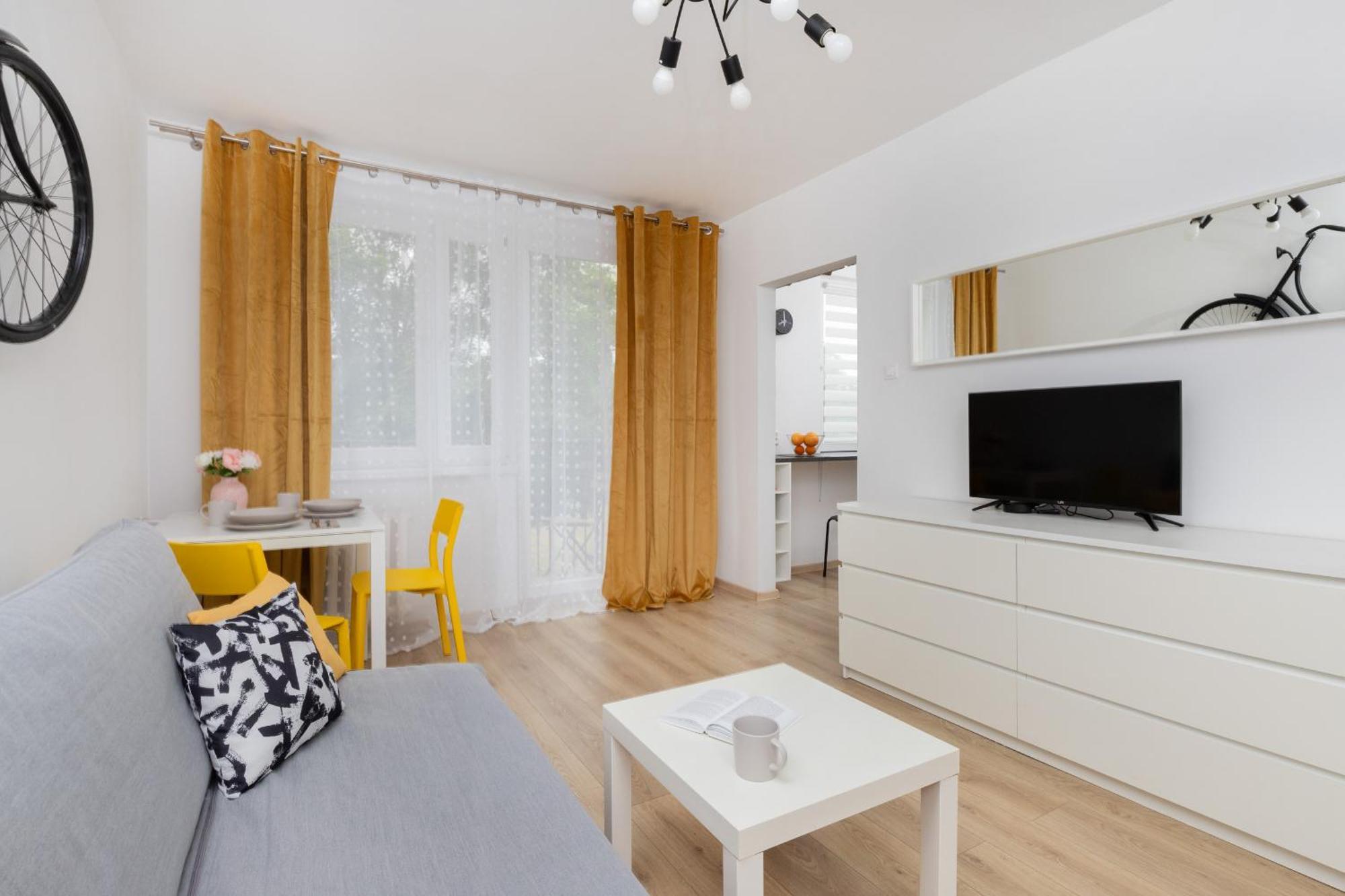 Sunny Studio Opolska With Balcony In By Renters Căn hộ