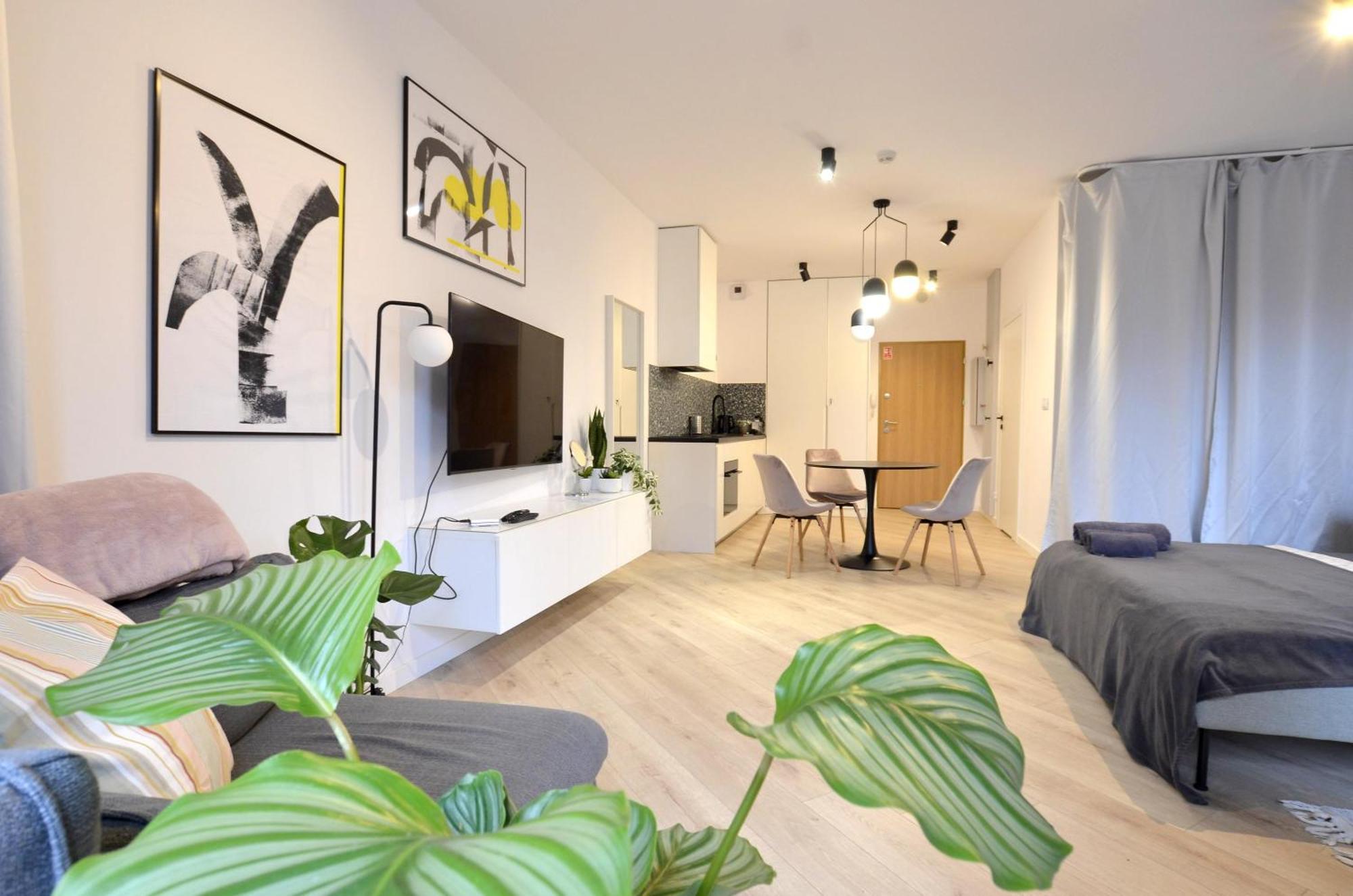 Lägenhet Private Parking, Secure Building - Old Town & Main Station *