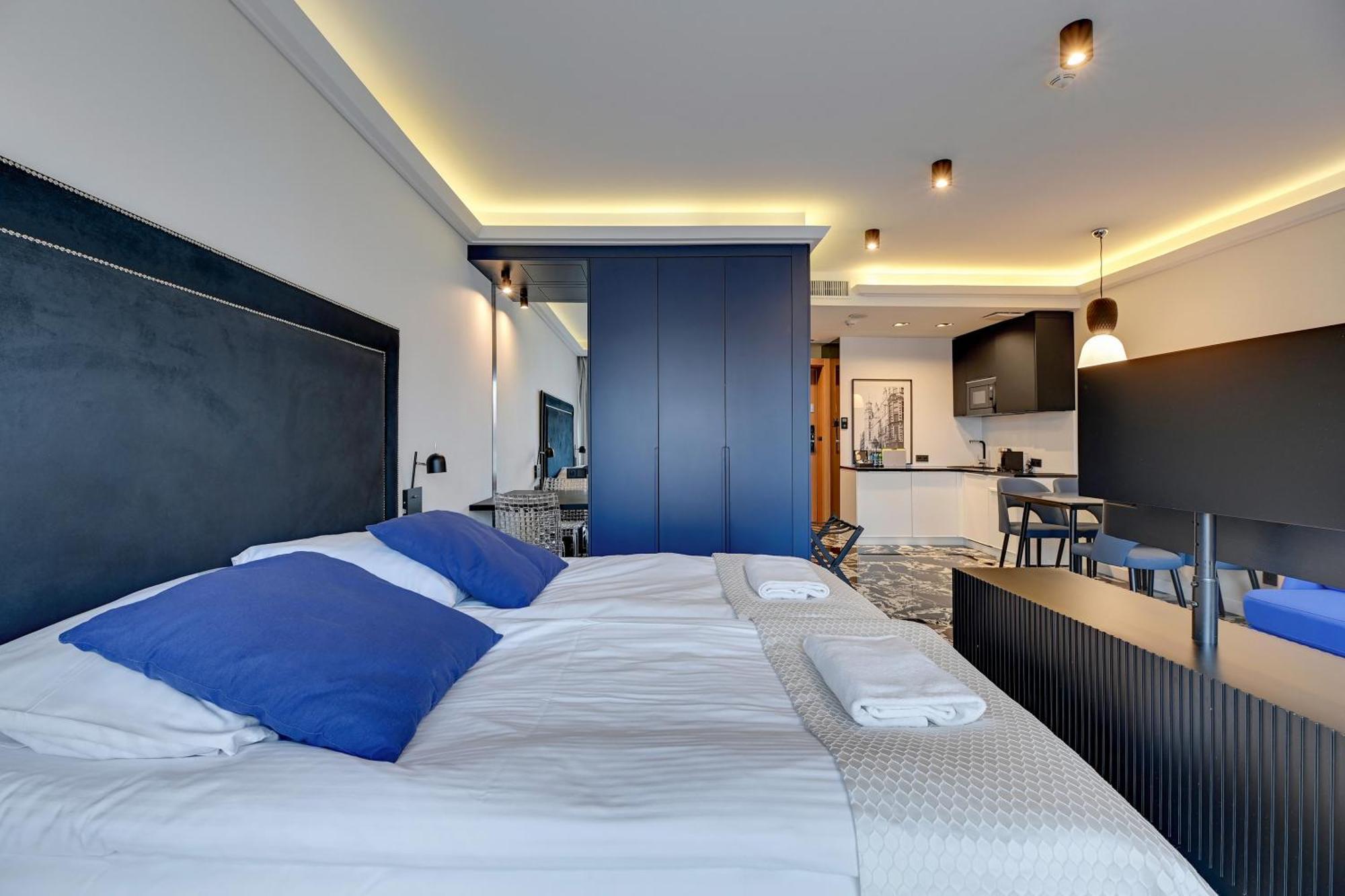 Comfort Deo Plaza Apartment