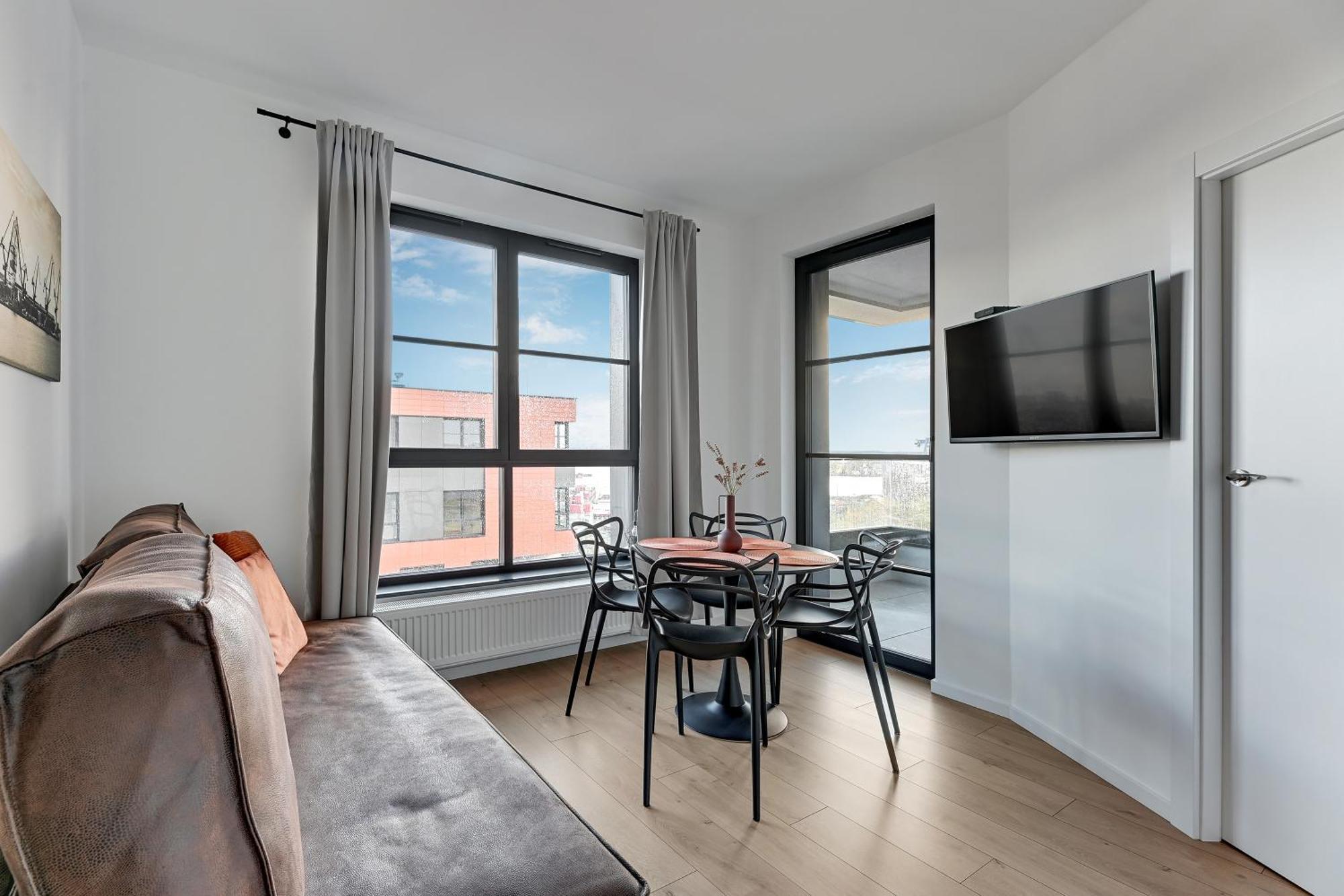 Doki Living & Foodhall Apartment Gdansk