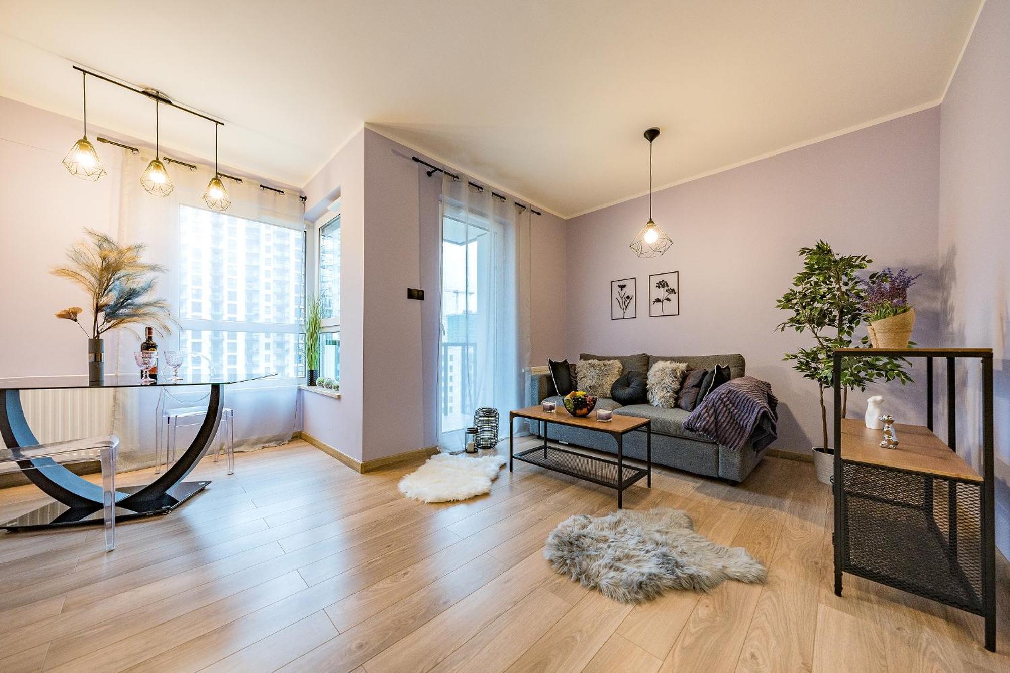 Glow Apartments, Nowa Letnica