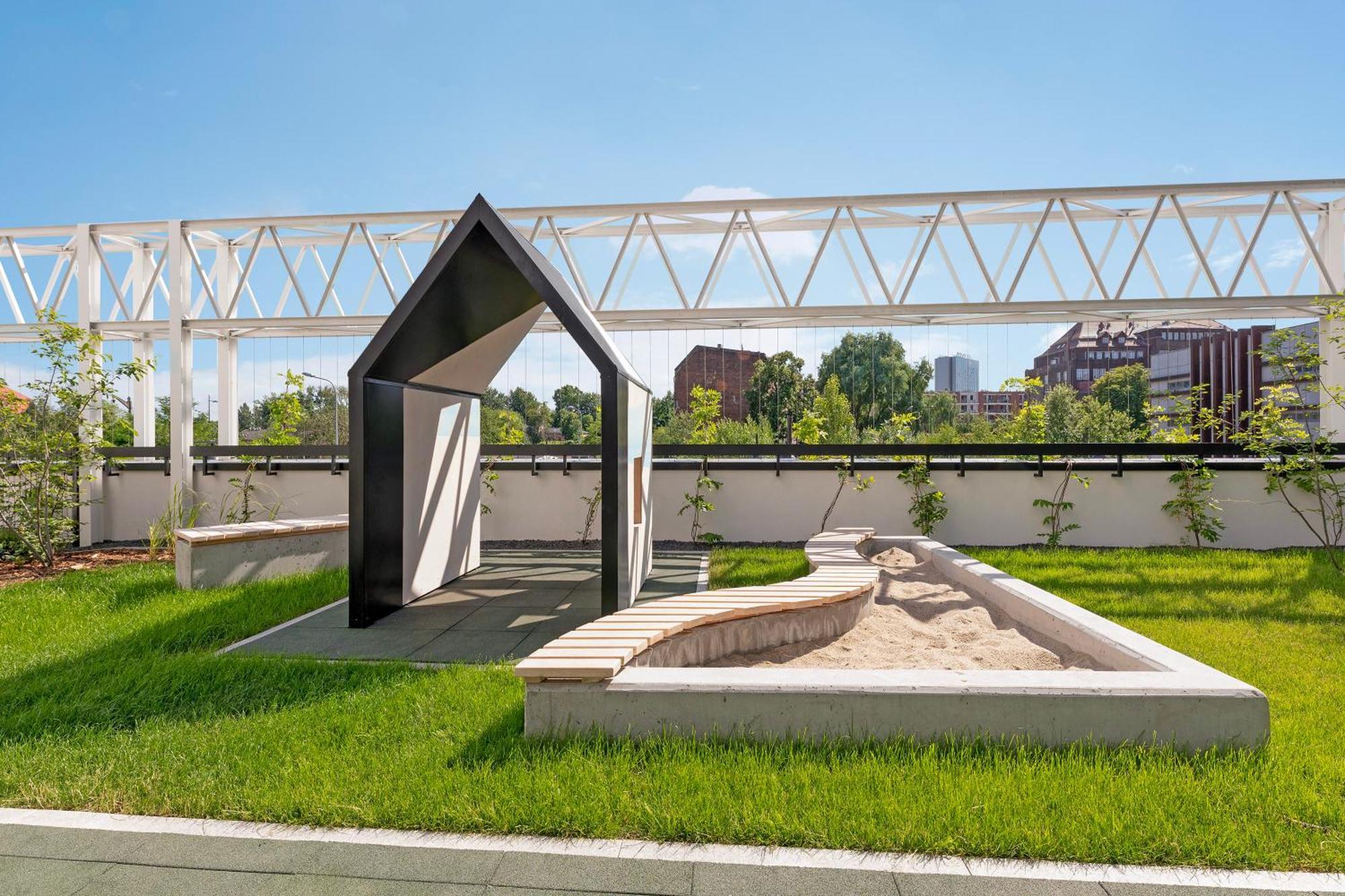 Doki Living & Foodhall By Downtown * Gdansk