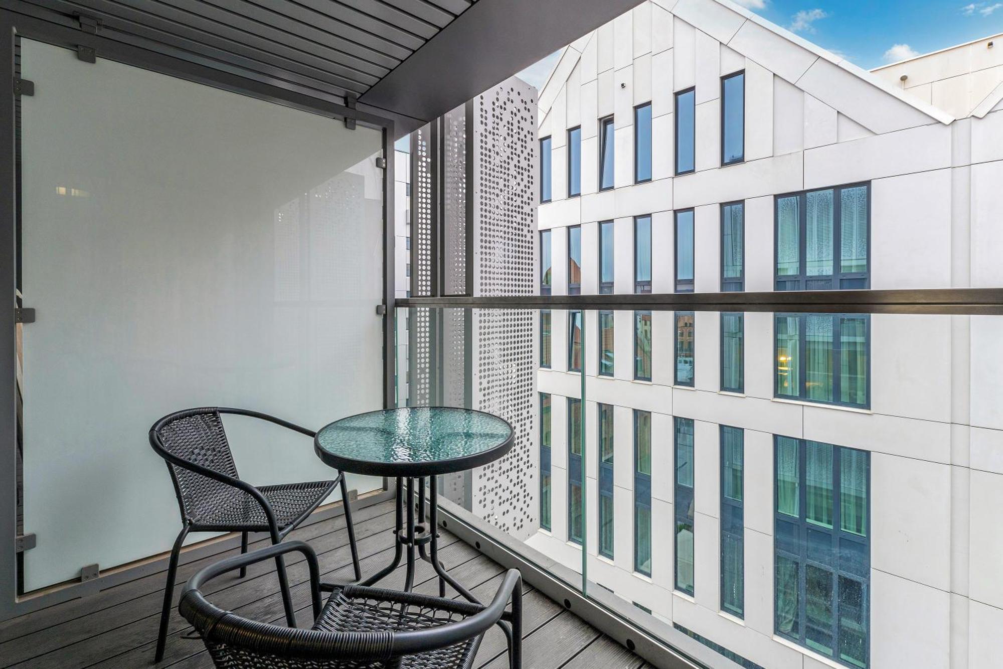 Apartment Granaria Deluxe & Riverside By Downtown