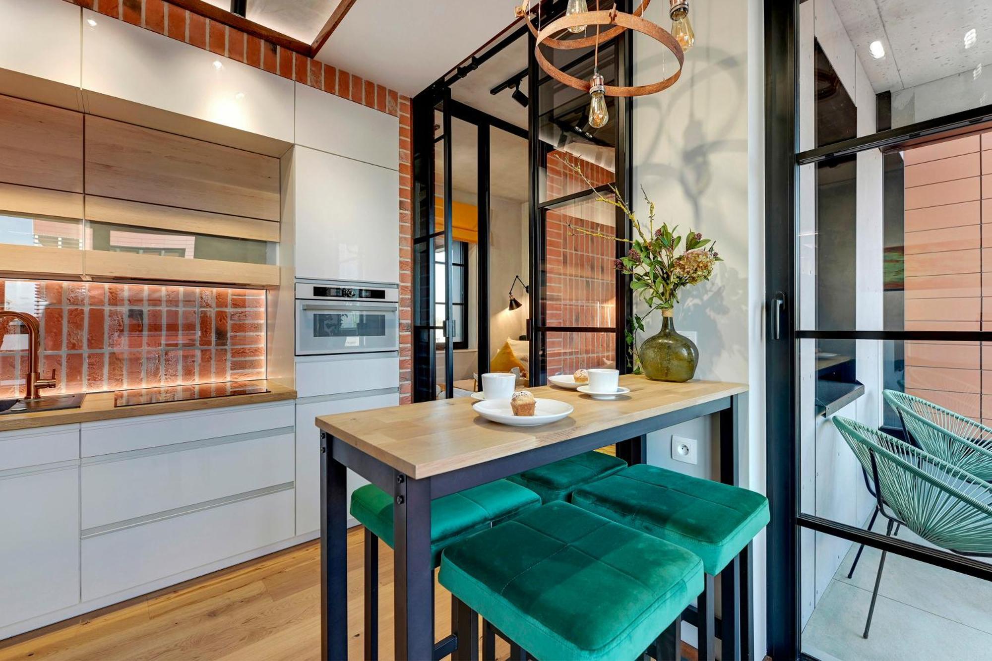 Doki Living & Foodhall By Downtown Apartment *