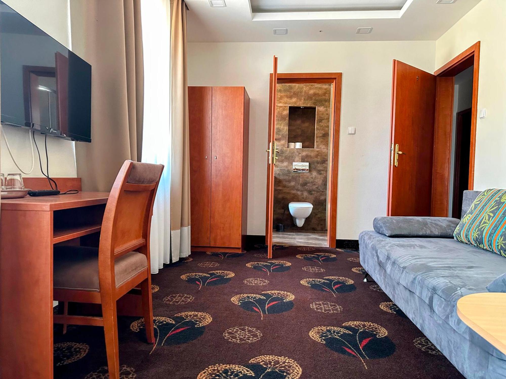 Leilighetshoteller Akme Apartments&rooms 3*