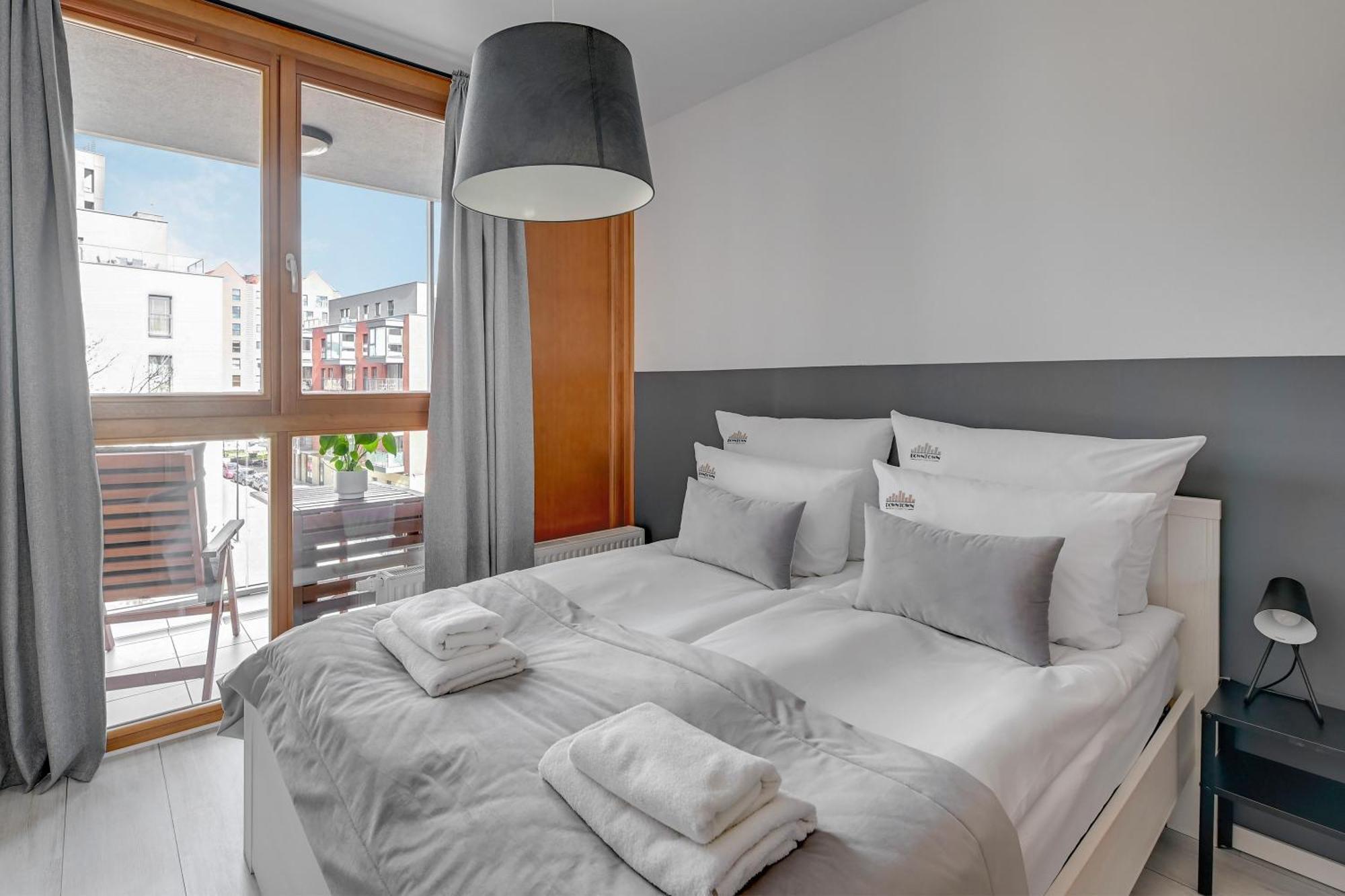 Aura Island Riverside By Downtown Apartment