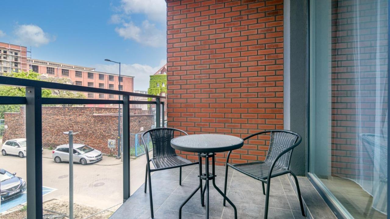 Relax - & Parking