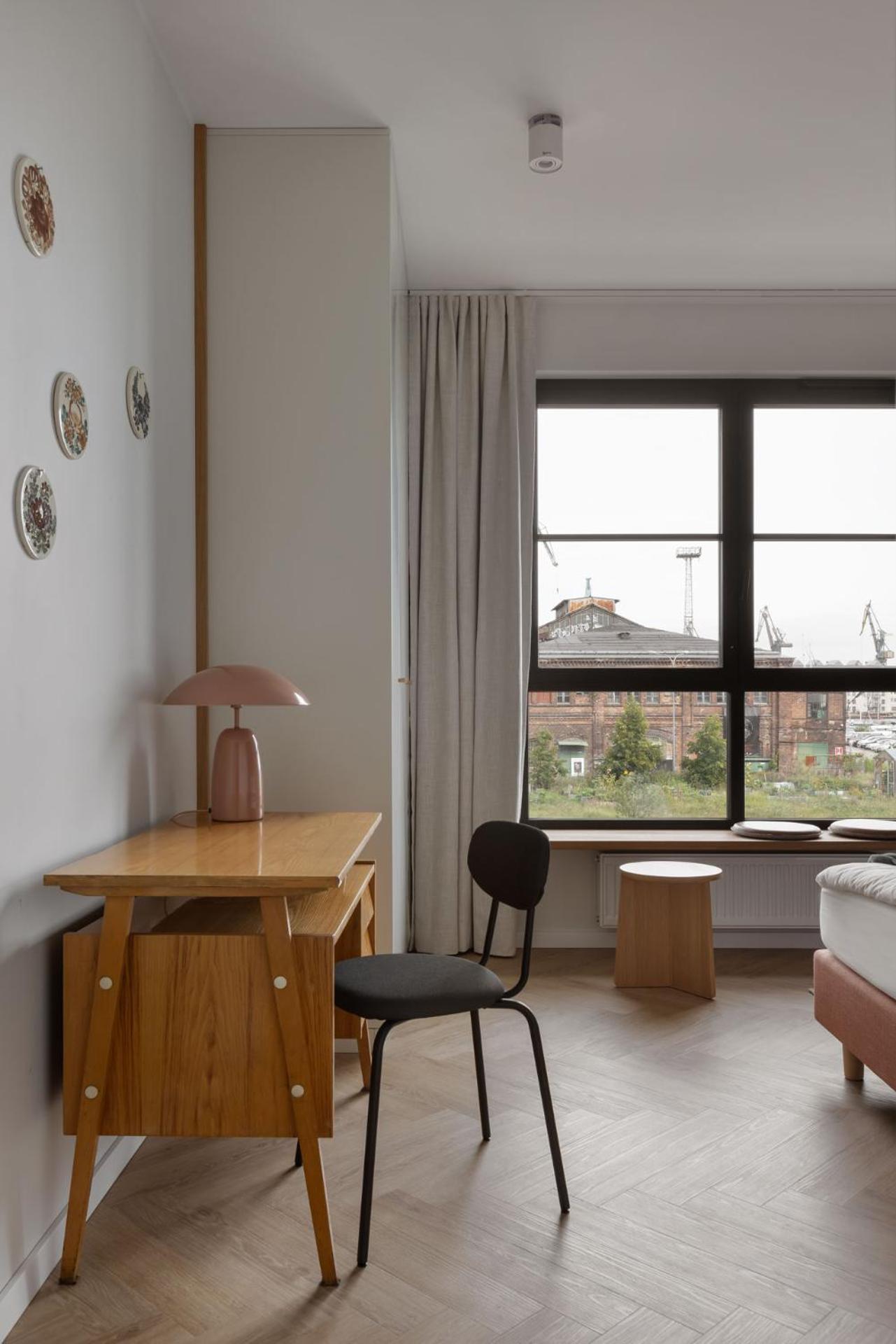 Huoneisto Solidarnosc Three Bedrooms & Garden *