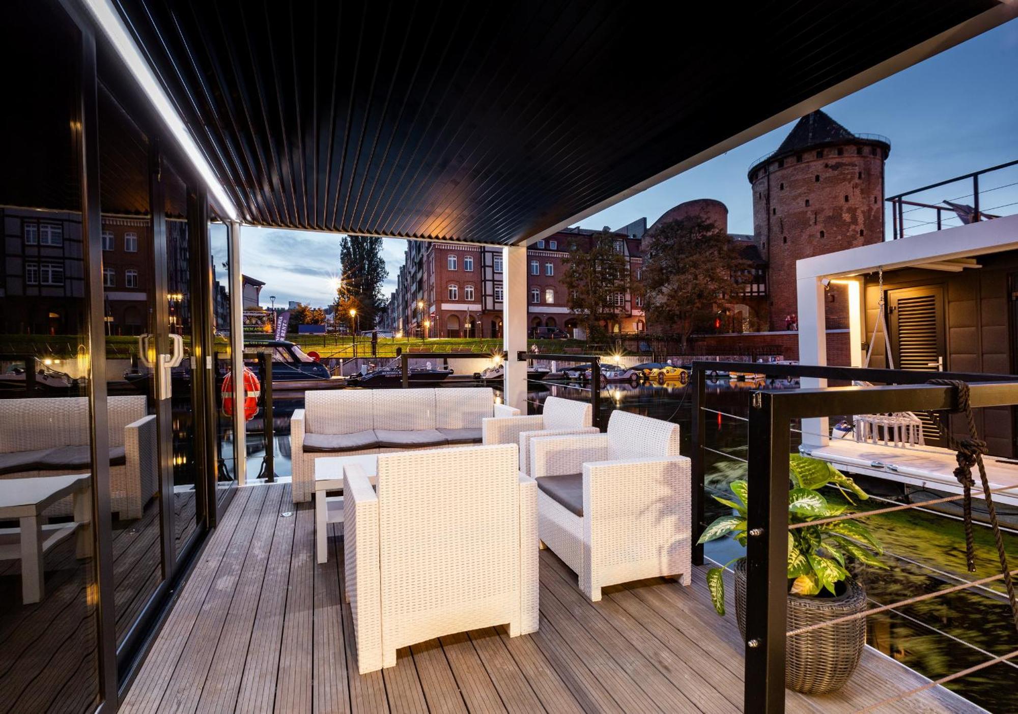 Na Wodzie - La Mare Motlava Houseboats With Sauna By Downtown