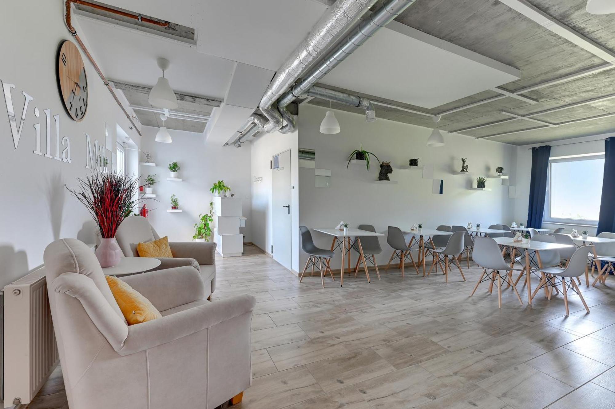 Mile Airport & Parking Dlugoterminowy Bed & Breakfast Gdansk
