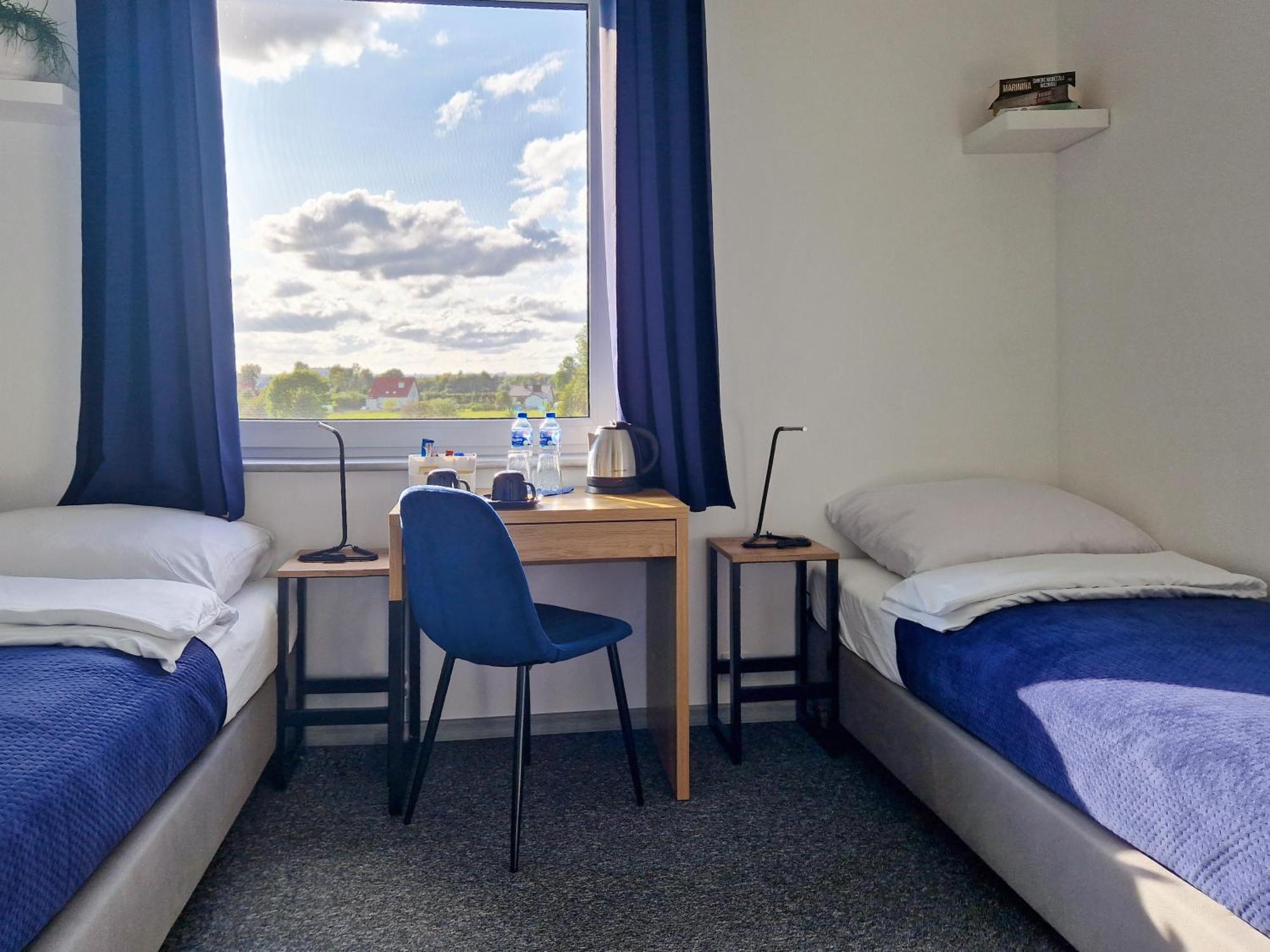 Mile Airport & Parking Dlugoterminowy Gdansk