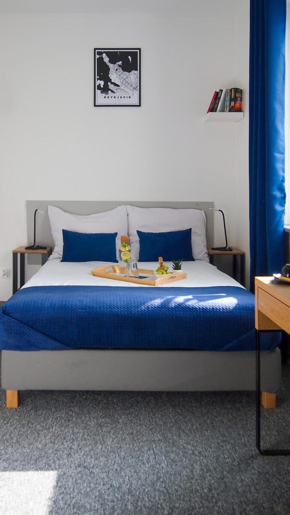 Mile Airport & Parking Dlugoterminowy Bed & Breakfast