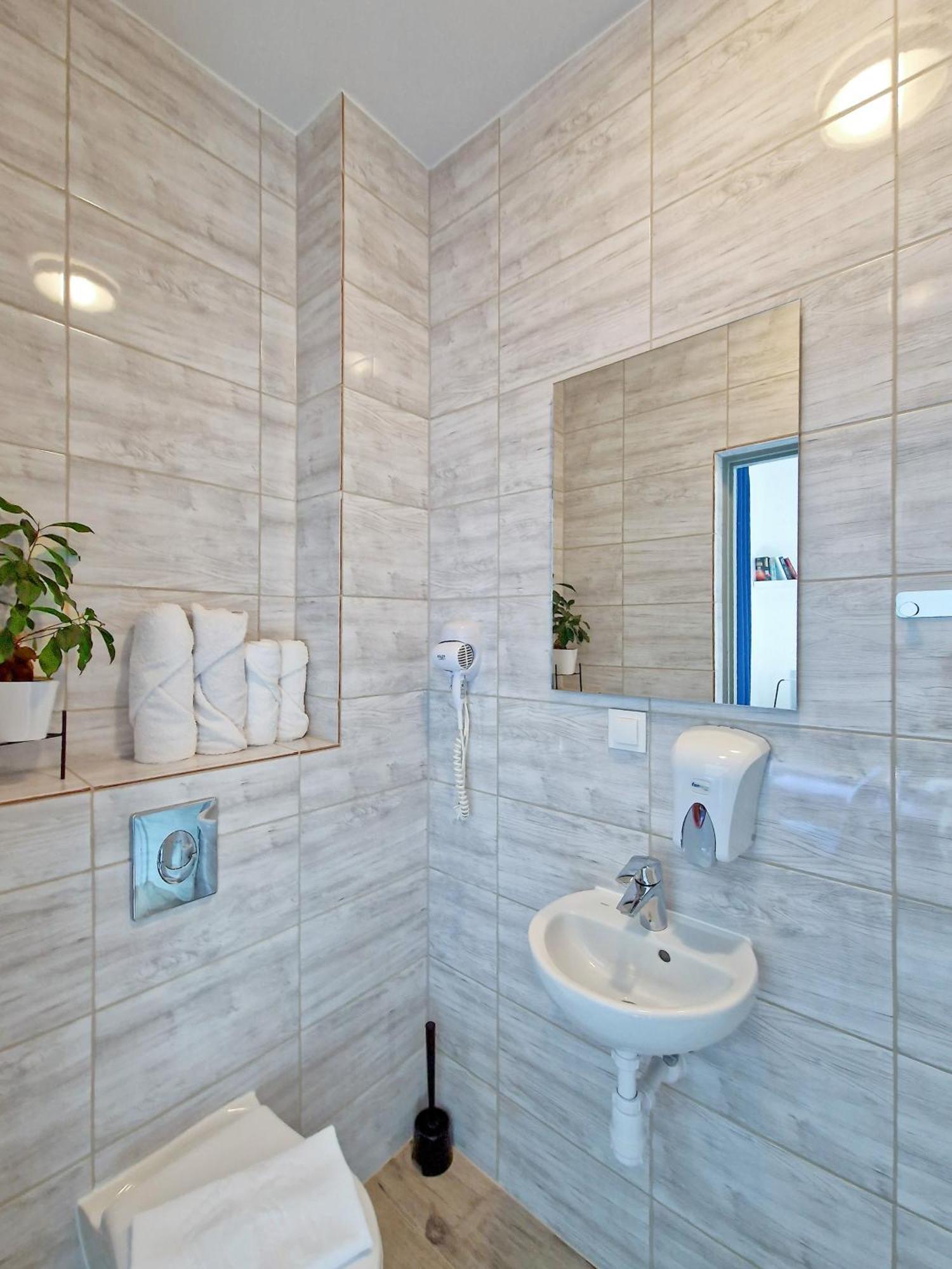 Bed & Breakfast Mile Airport & Parking Dlugoterminowy