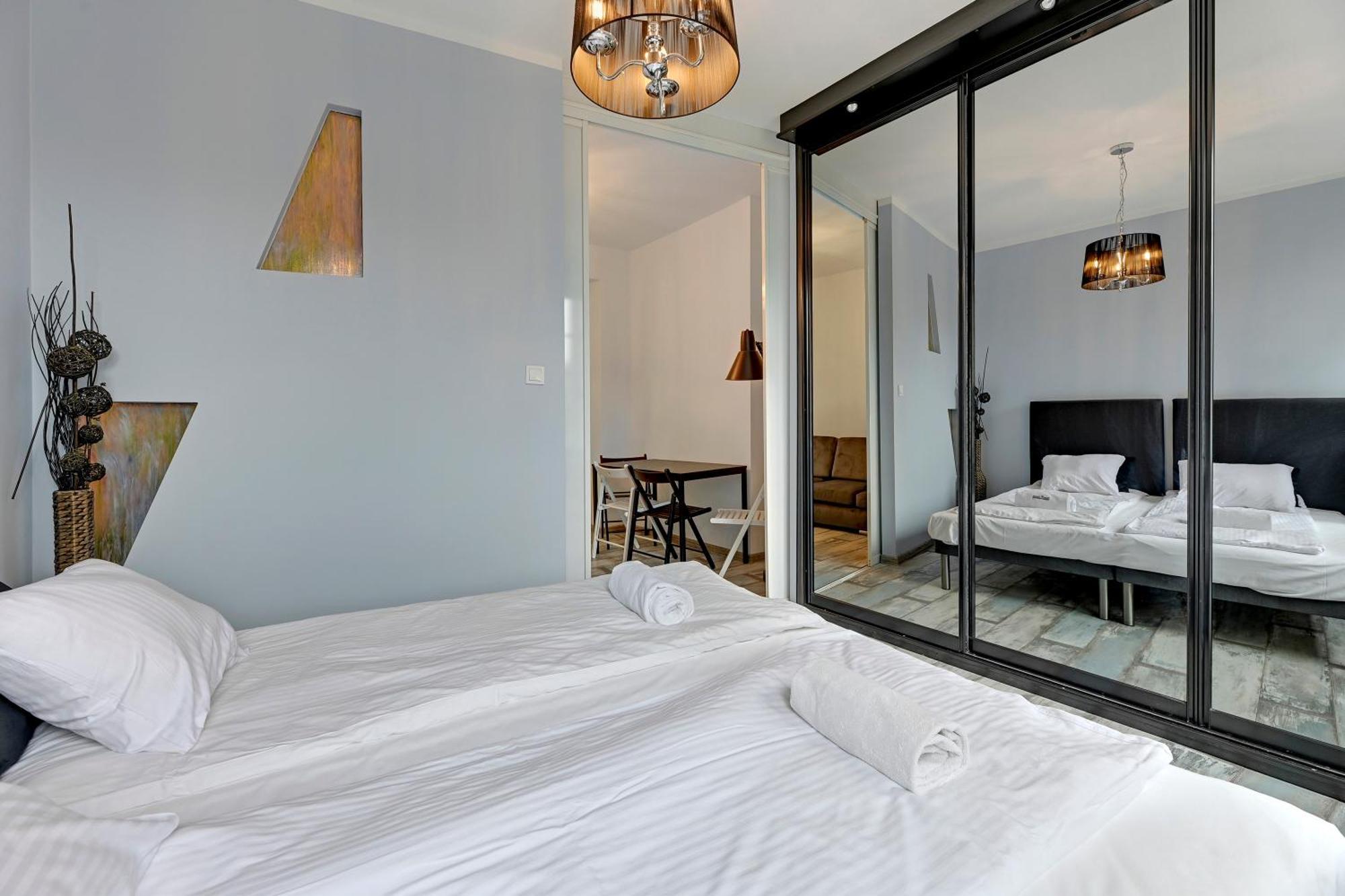Dom & House - Apartments Old Town Ogarna