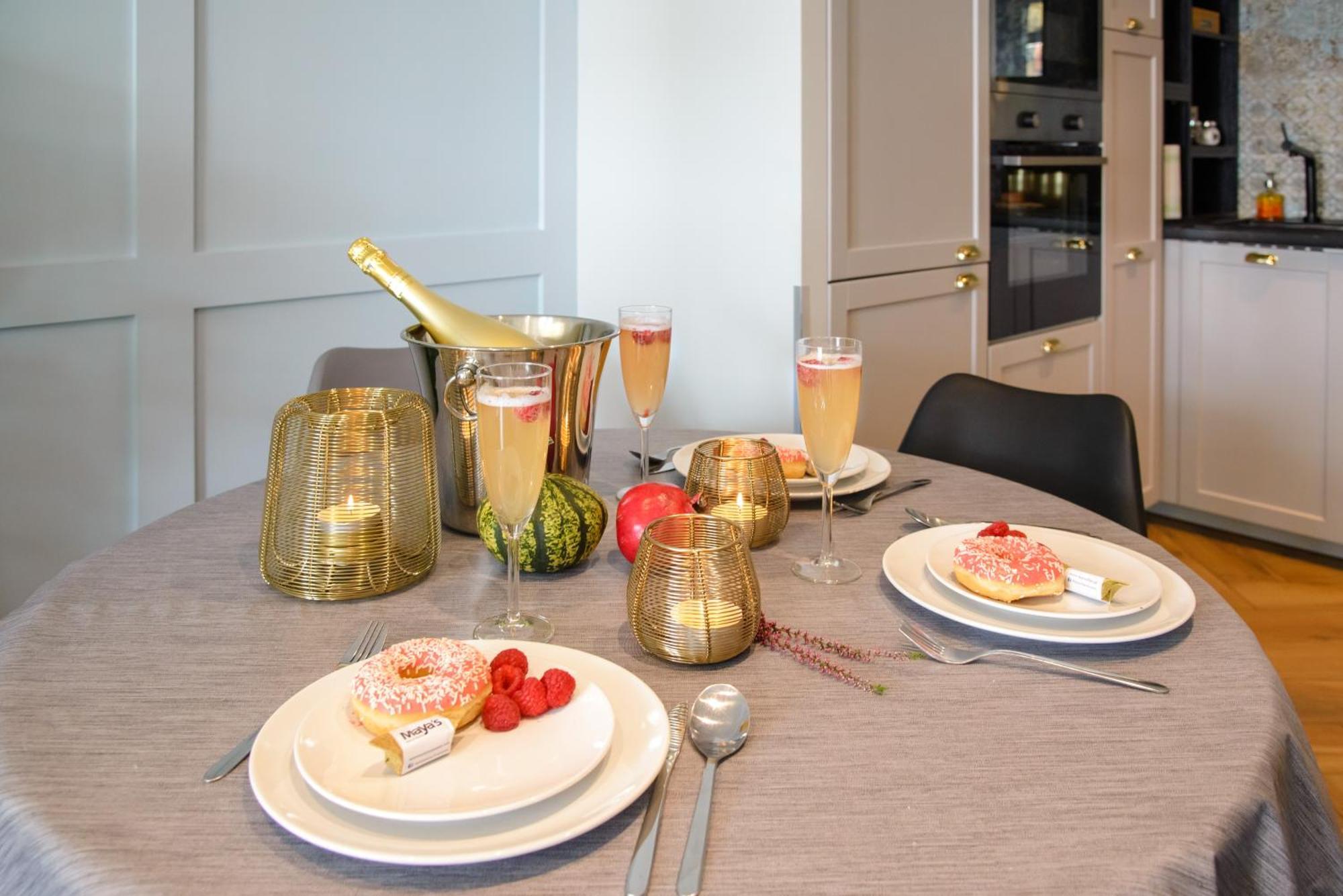 Maya's Flats & 34 - Chmielna 73 Apartamento *