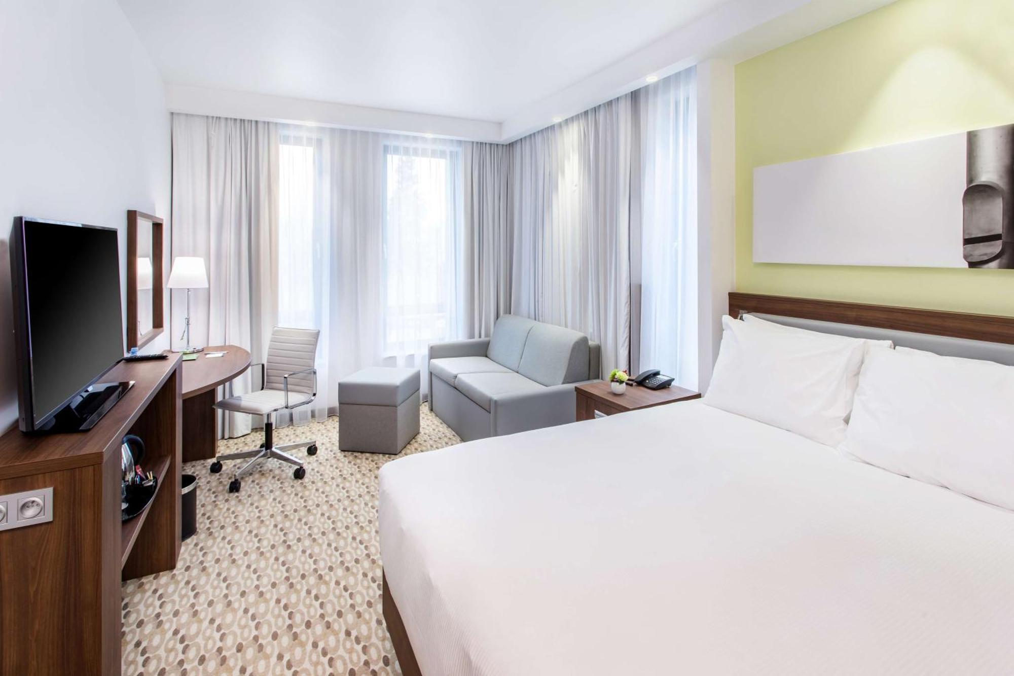 Hotel Hampton By Hilton Oliwa 3*