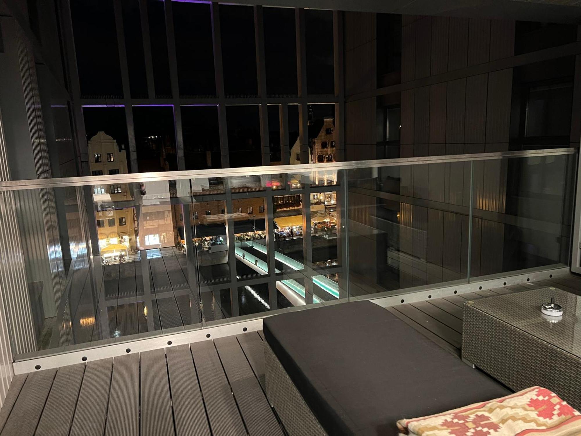 Baltic Riviera - Luxurious With Patio And River View Apartment Gdansk