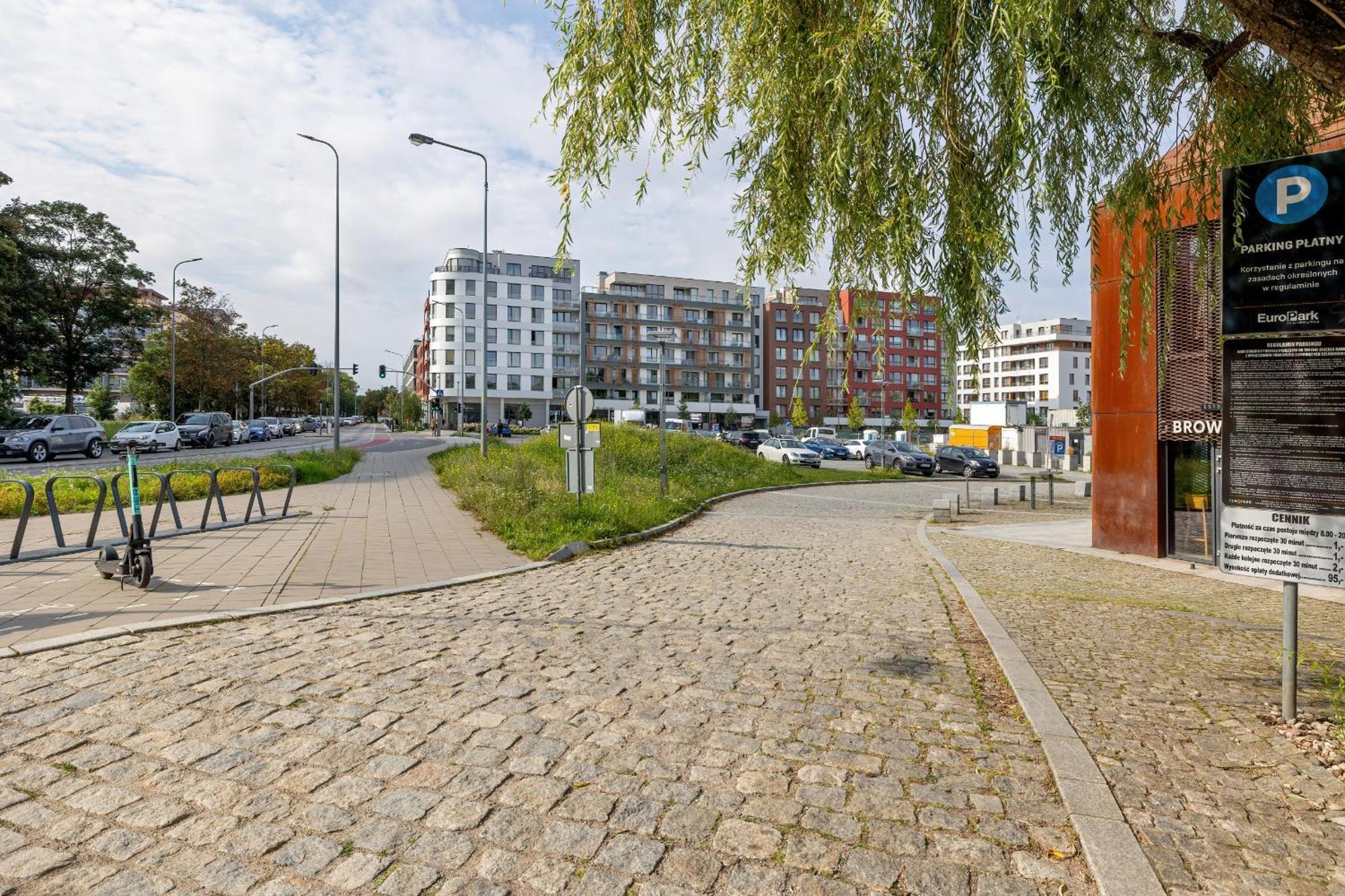 Cheerful Lesmiana Garnizon Estate By Renters Apartament *