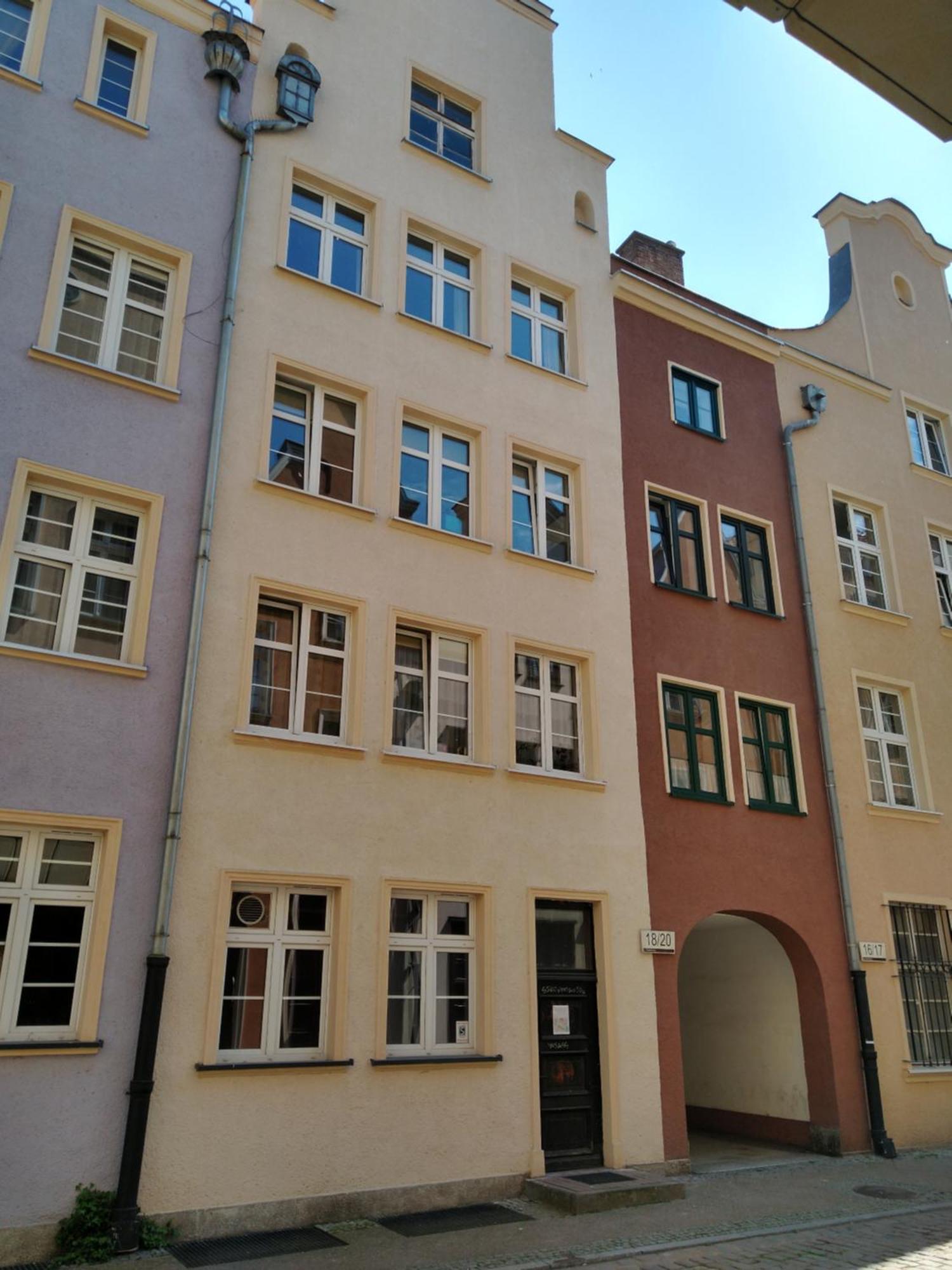 Apartment Feel At
