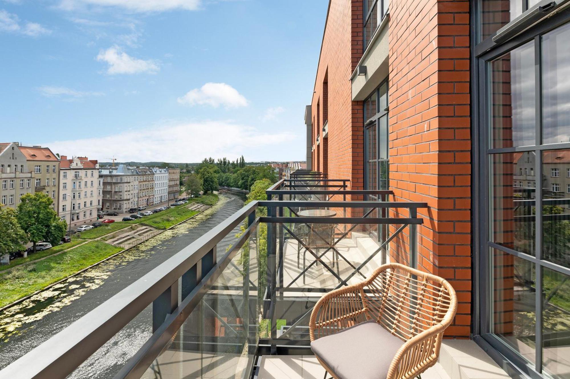 Dwie Motlawy Riverside & Parking By Downtown Apartment *