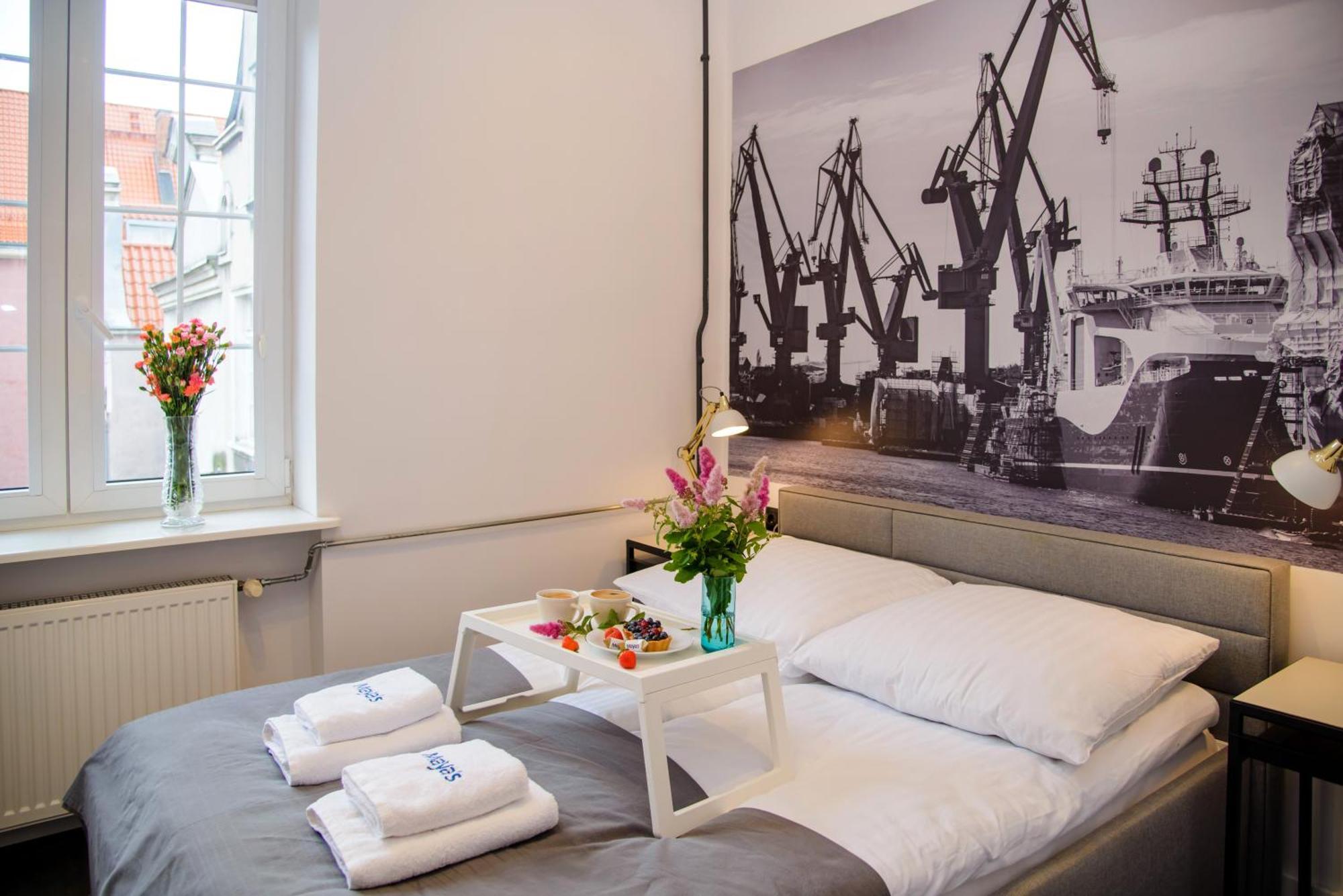 Huoneisto Maya's Flats & 63 - 3 On Chlebnicka Street Old Town *