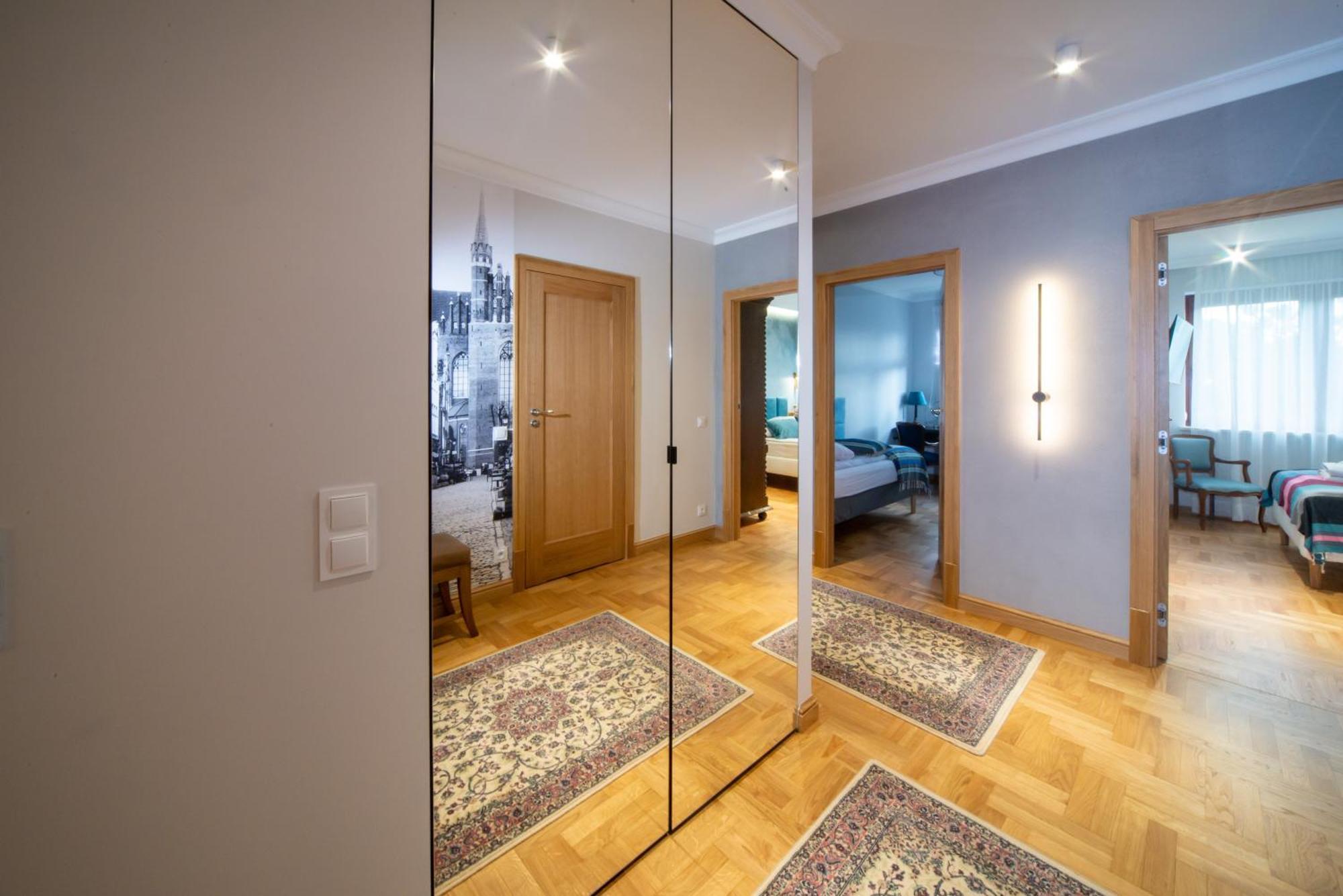 Apartment Maya's Flats & 102 - Premium Przy Parku Regana 3 Blisko Plazy *