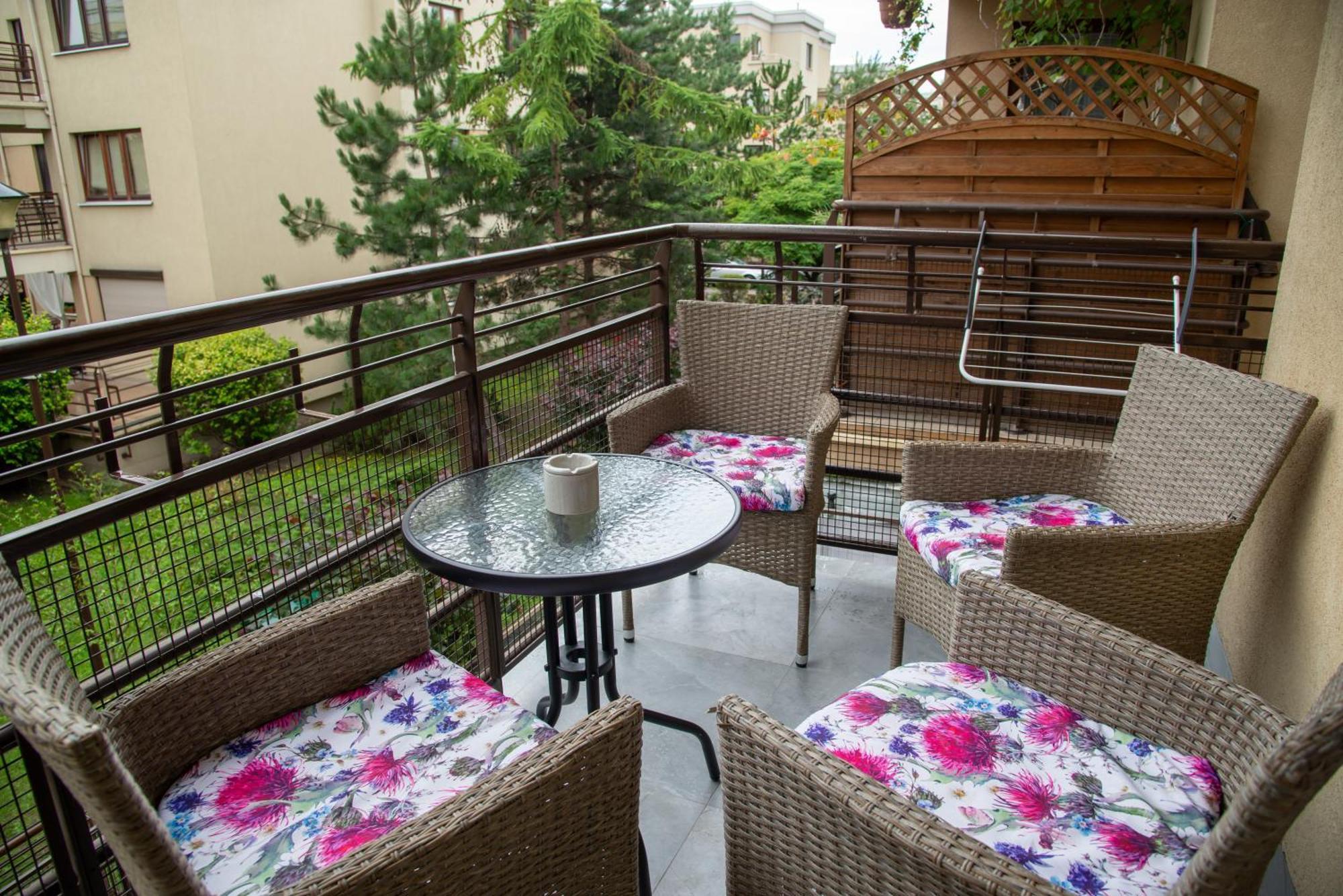 Apartment Maya's Flats & 102 - Premium Przy Parku Regana 3 Blisko Plazy *