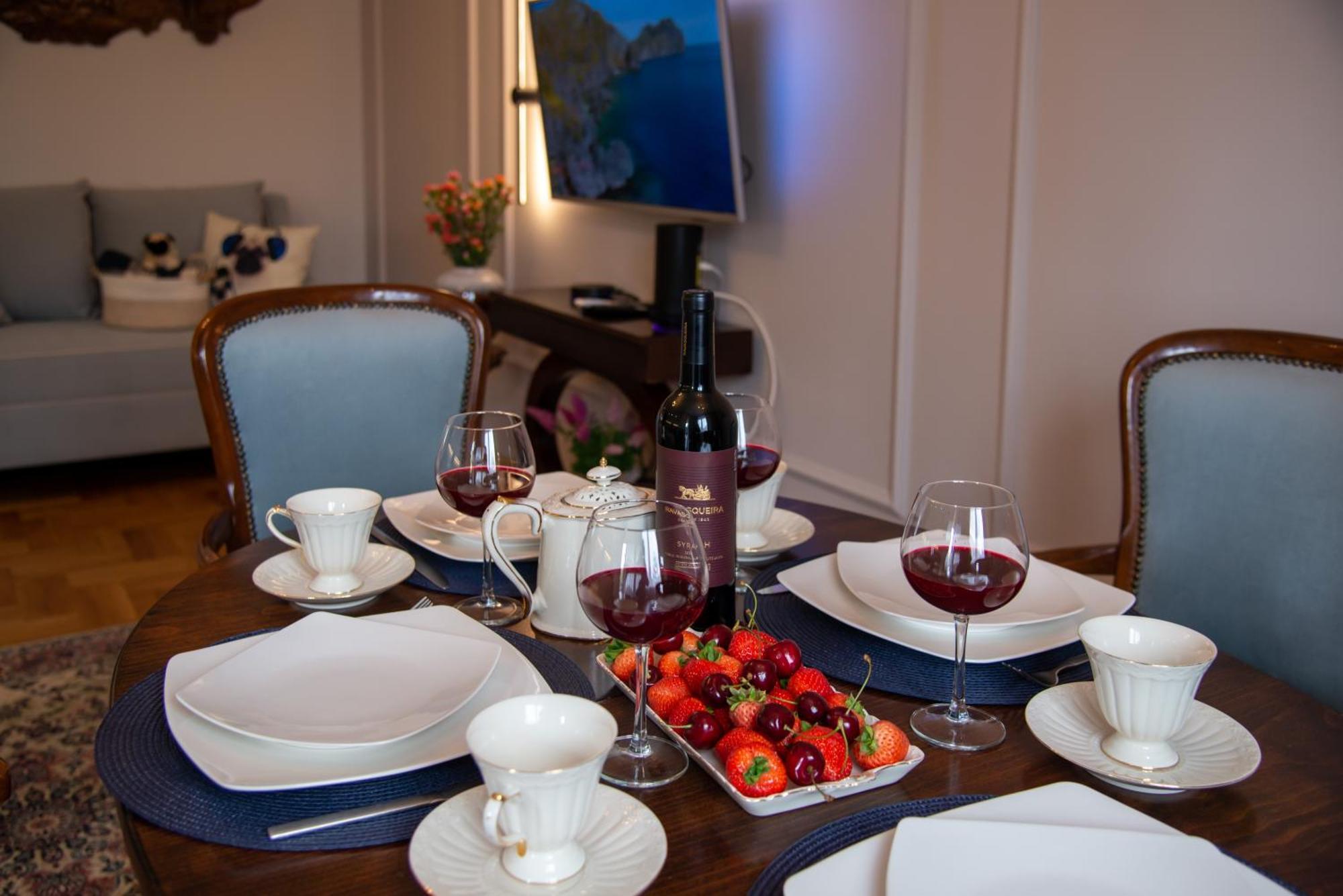 Apartment Maya's Flats & 102 - Premium Przy Parku Regana 3 Blisko Plazy