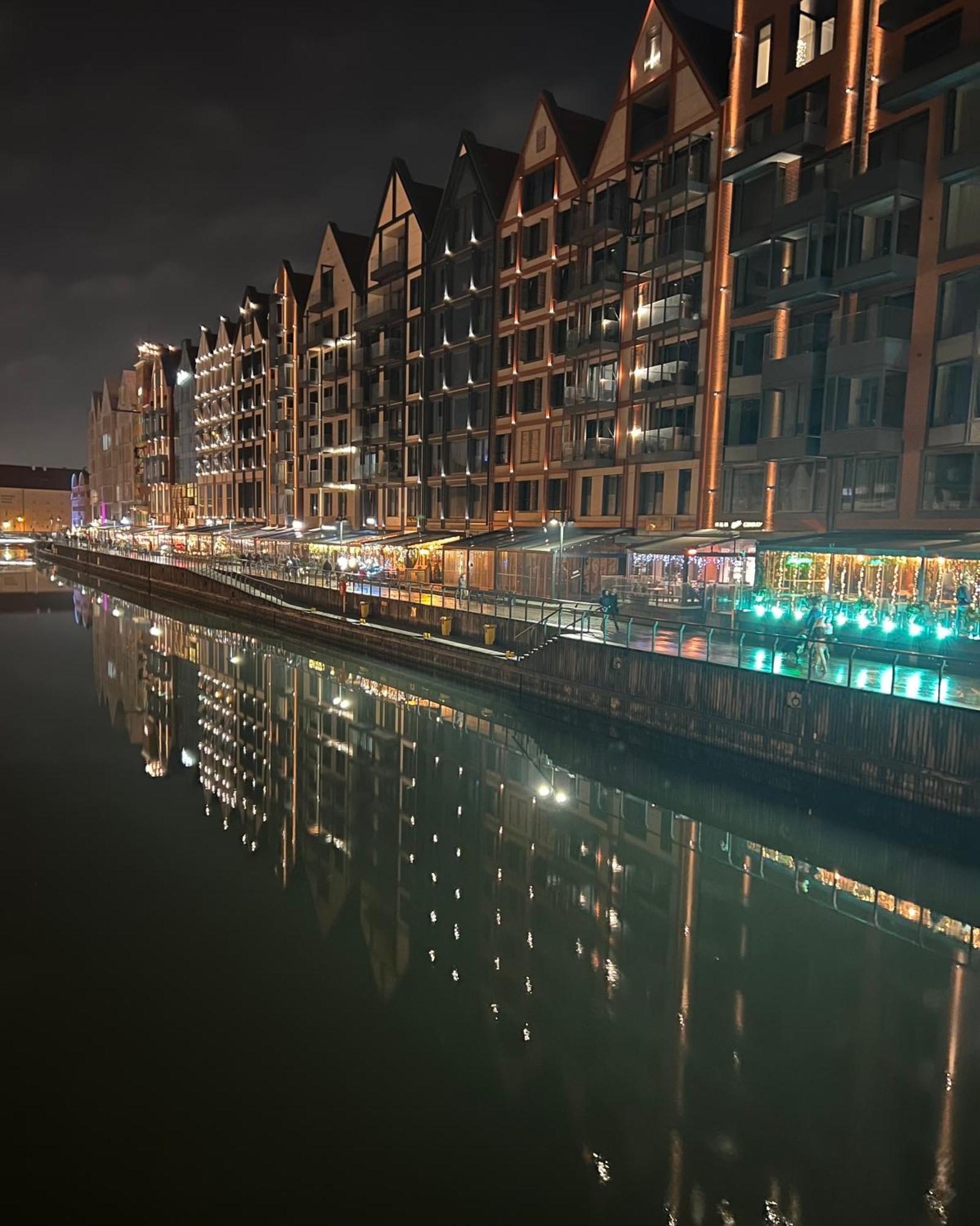 Apartment Baltic Riviera - Luxurious With Patio And River View Gdansk