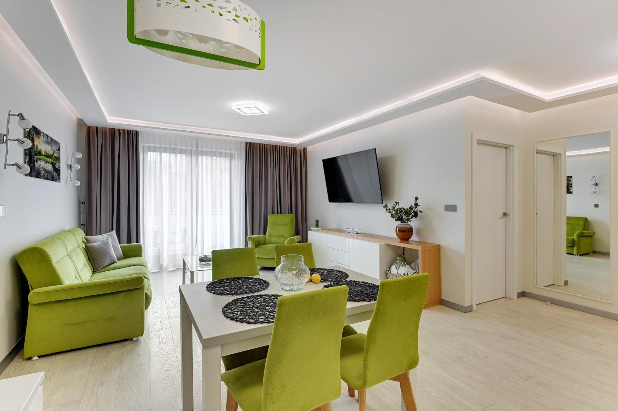 Aura - Riverside & Parking By Downtown Apartment