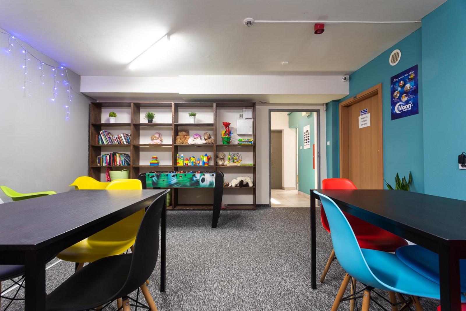 Moon Hostel *