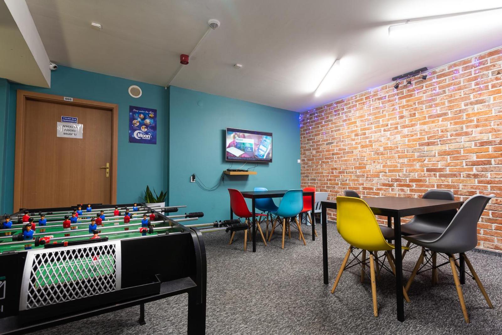 Moon Hostel *