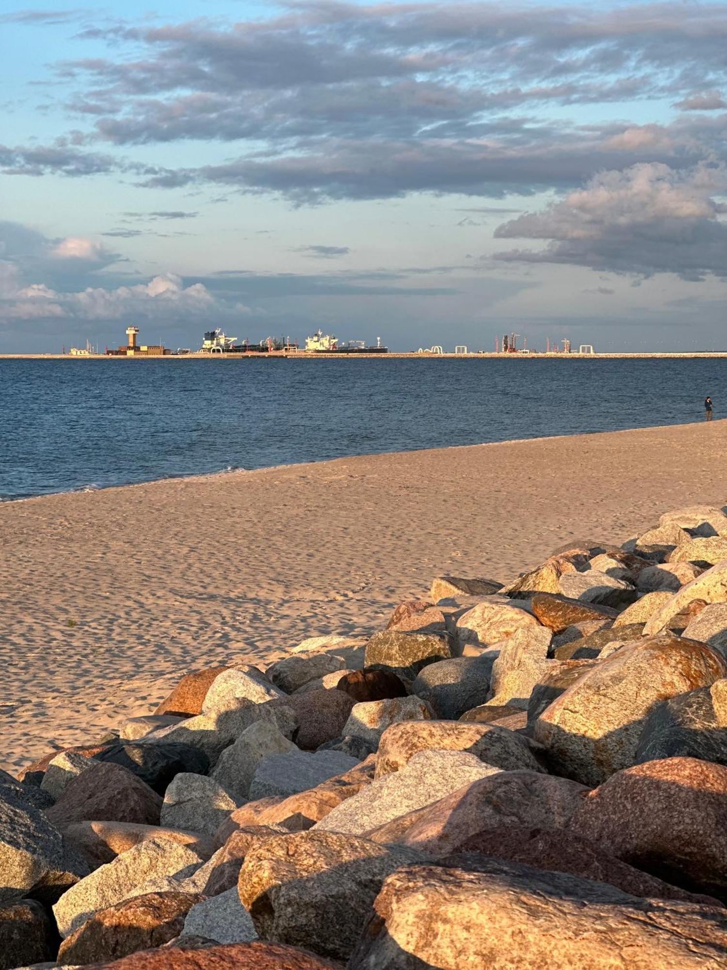 Nadmorski Nowy Port Lägenhet *