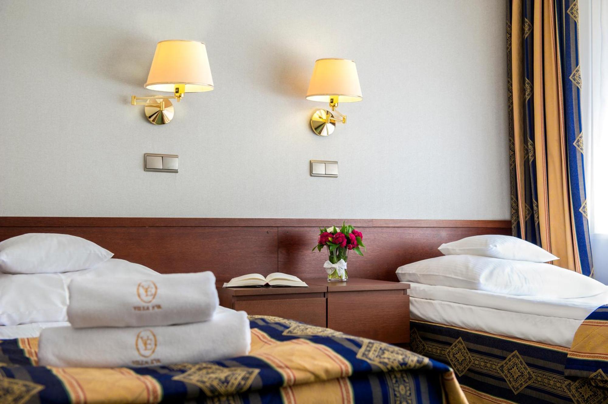 Hotel Eva 2*