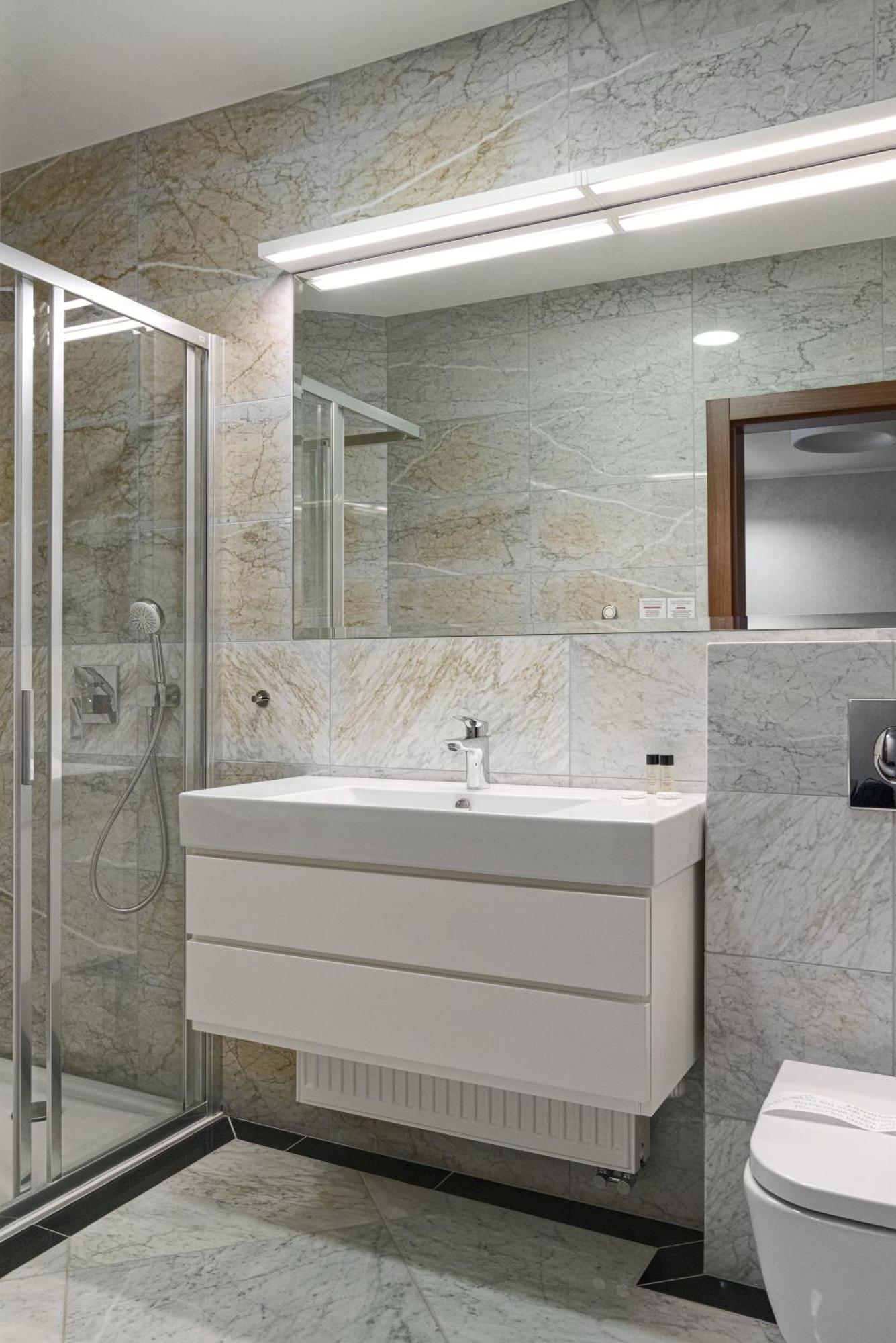 Hotel Eva 2*
