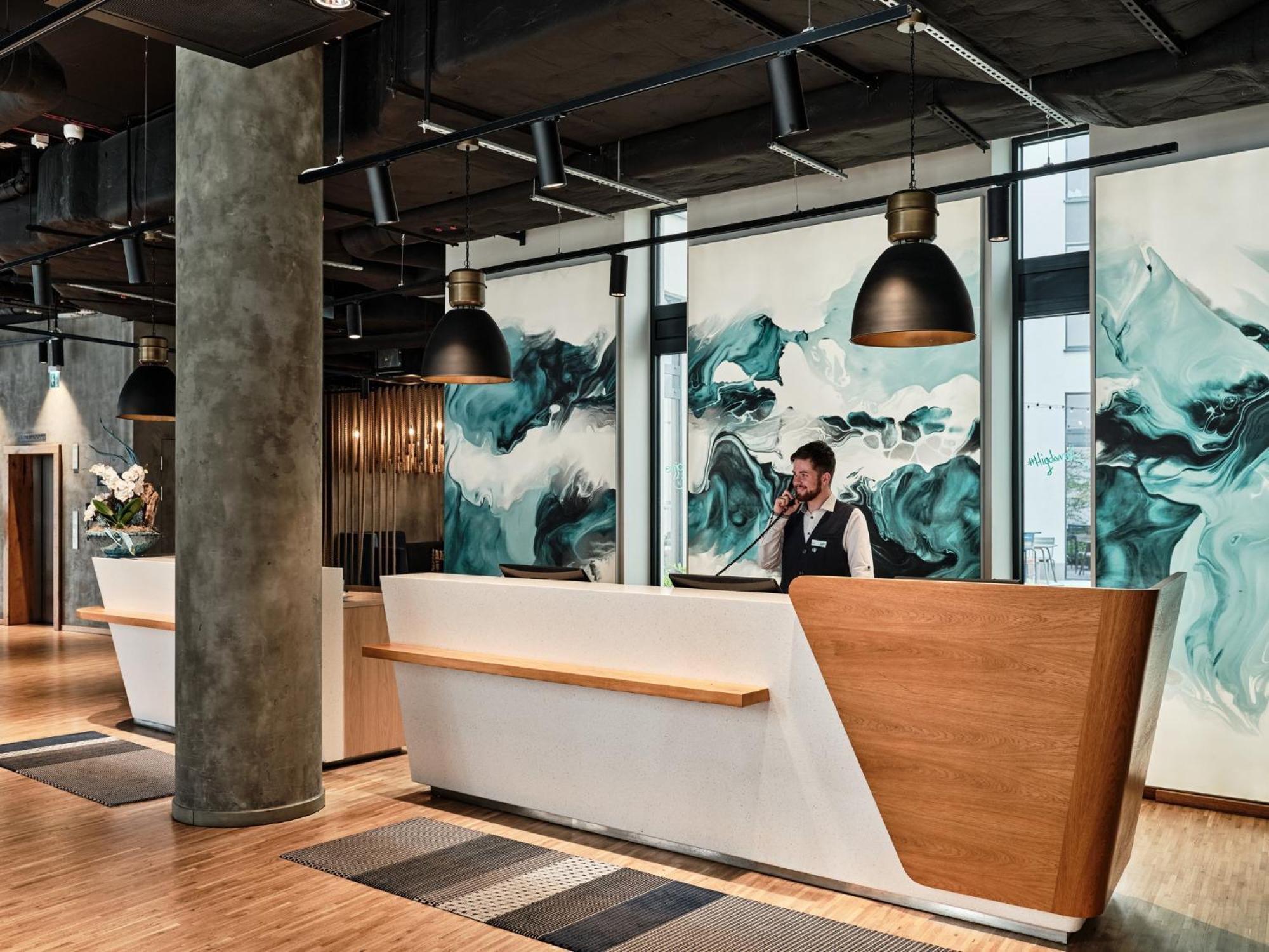 Hotel - Centre By Ihg