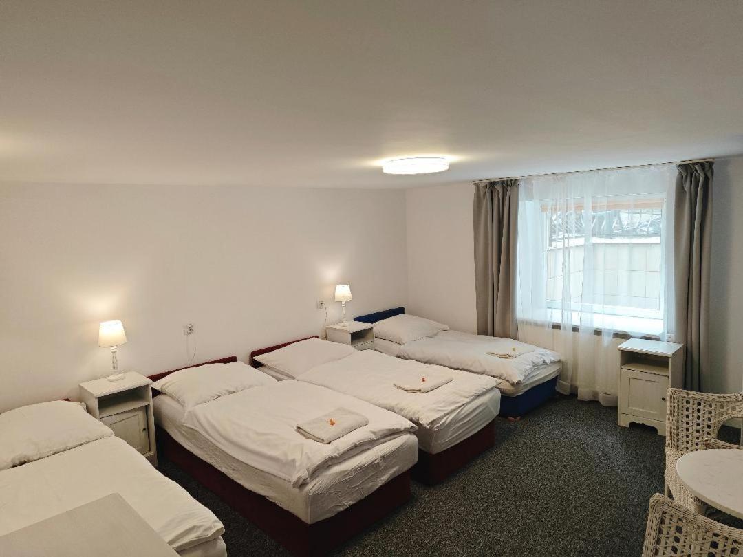 Albatros Happy Bed & Breakfast 2*
